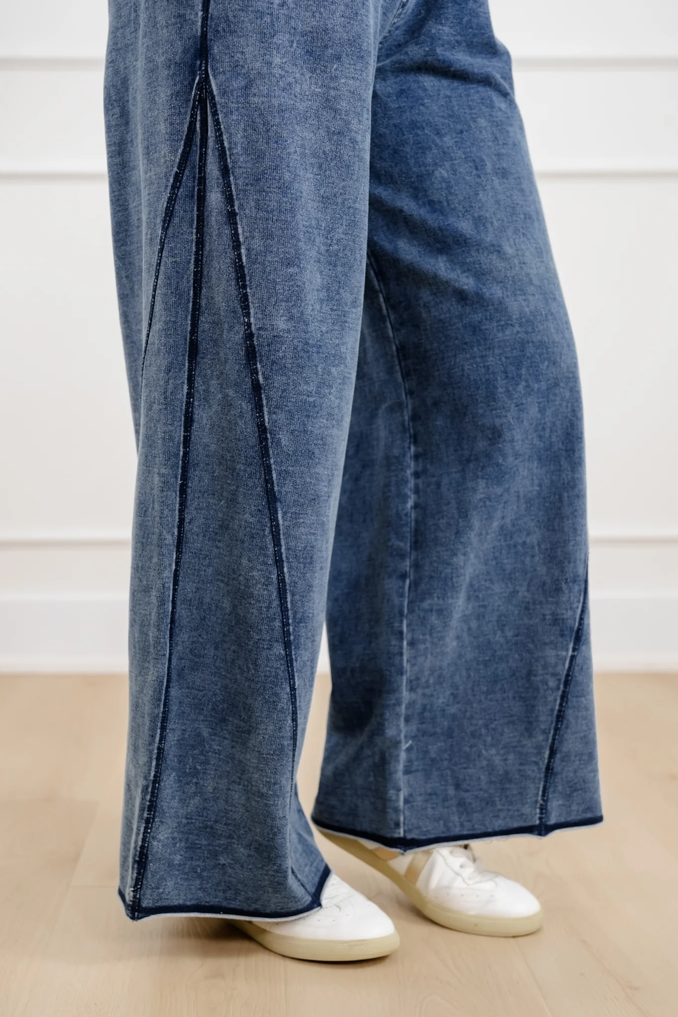 Plus/Reg Mineral Wash Elastic Waist Wide Leg Pants - Image 2