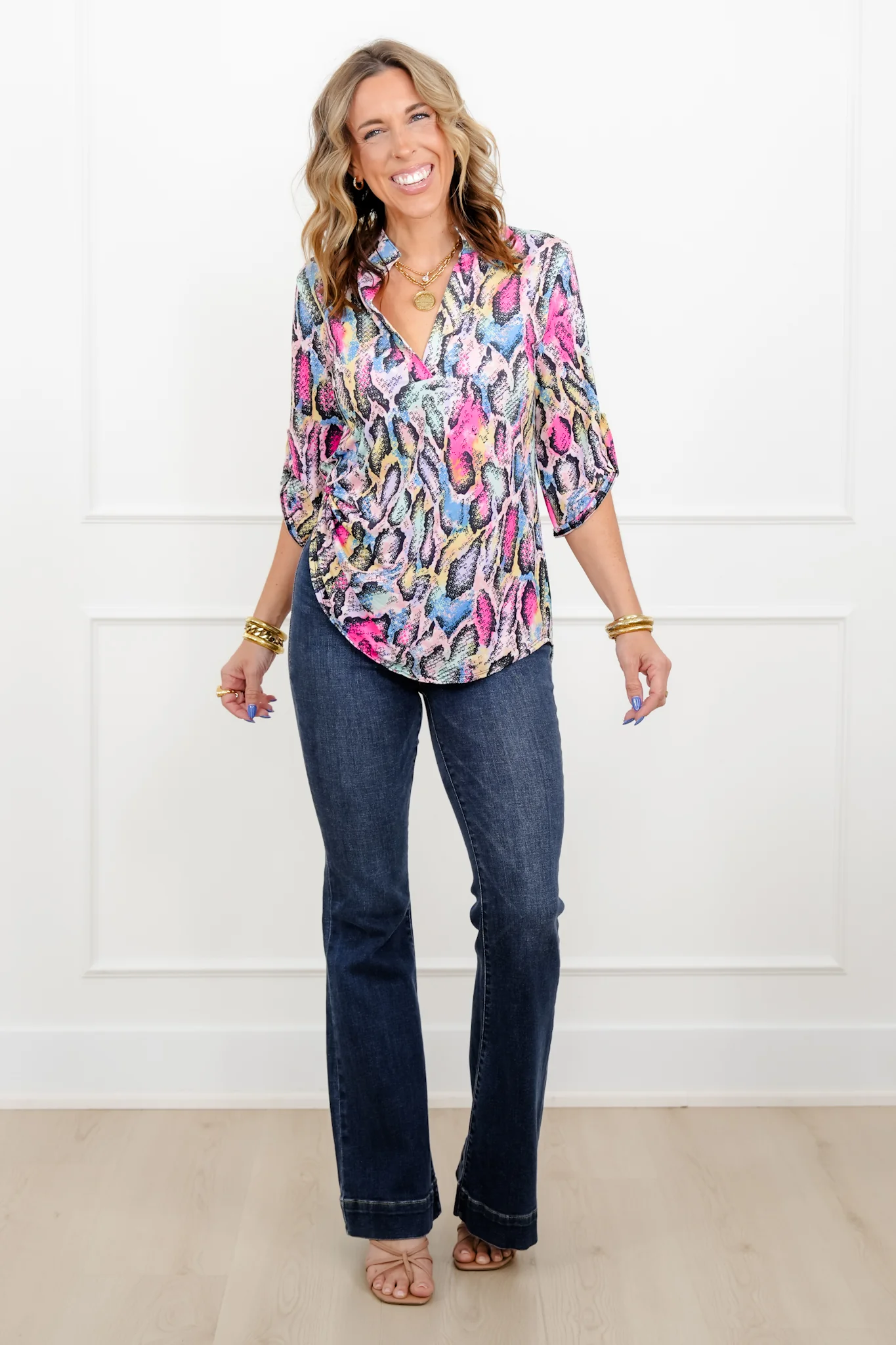 Plus/Reg Multi Color Snake Print V Neck Top - Image 3