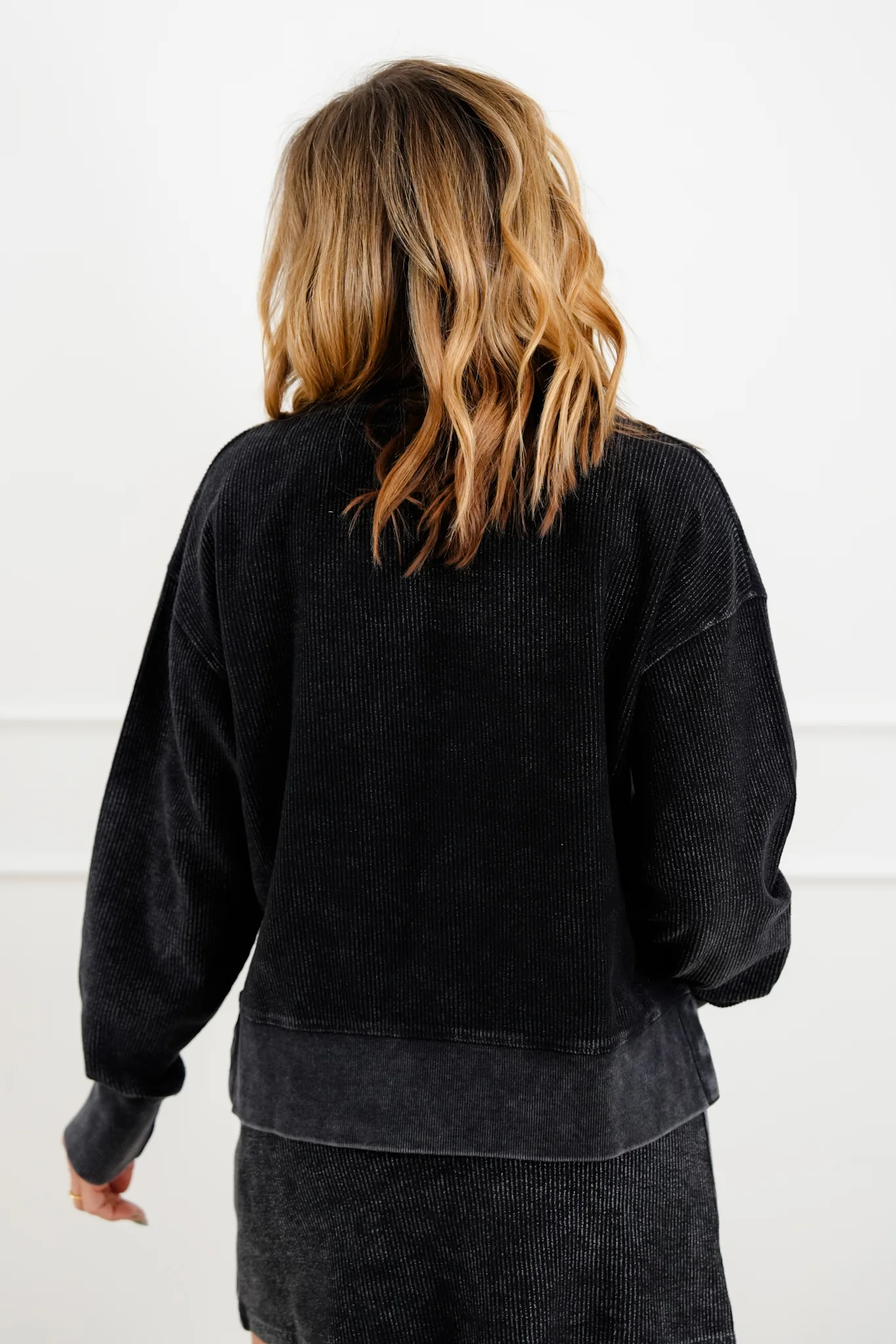 Plus/Reg Ribbed Long Sleeve Cropped Pullover Top - Image 5