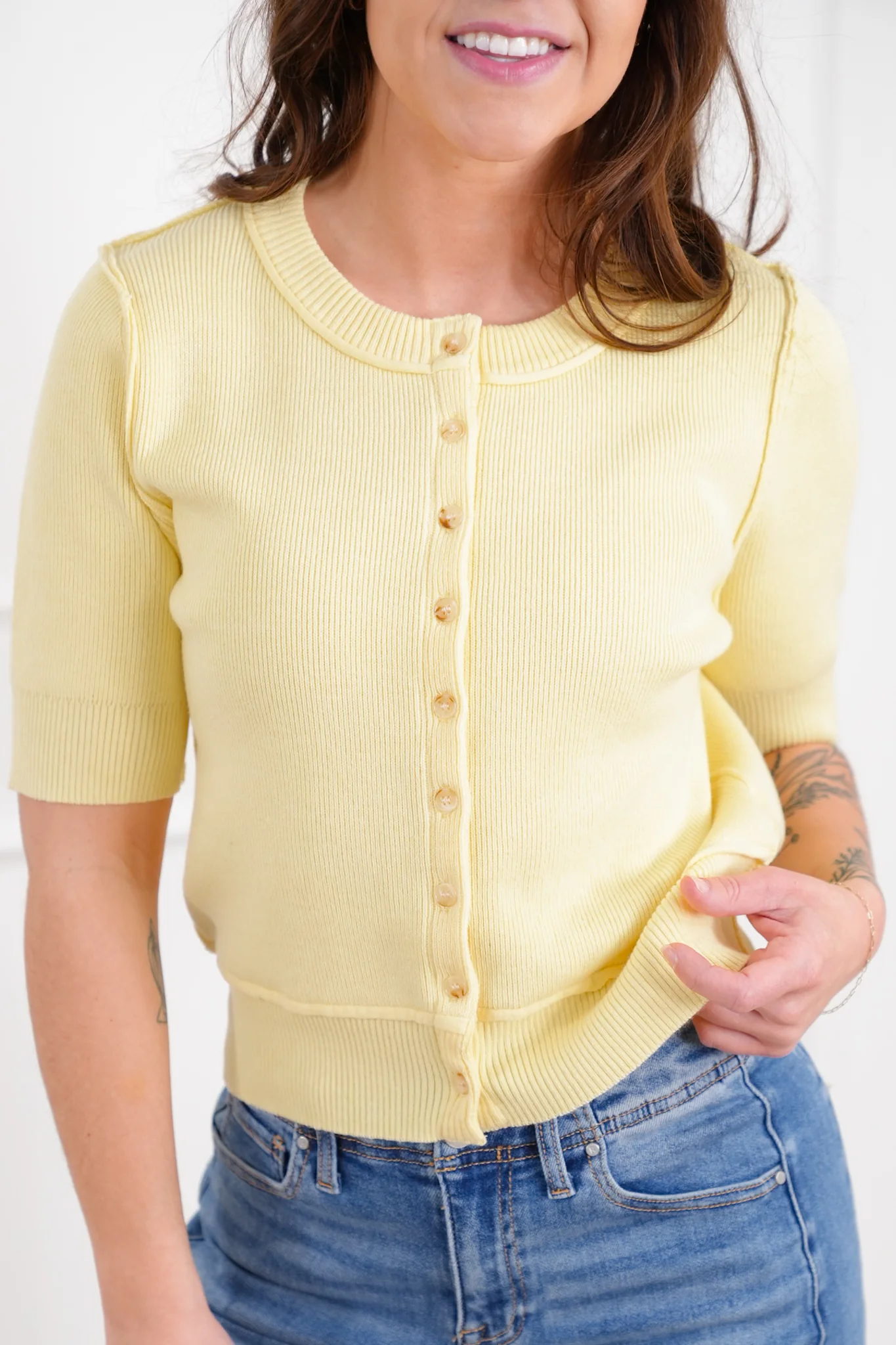 Plus/Reg Ribbed Short Sleeve Button Up Sweater Top - Image 6