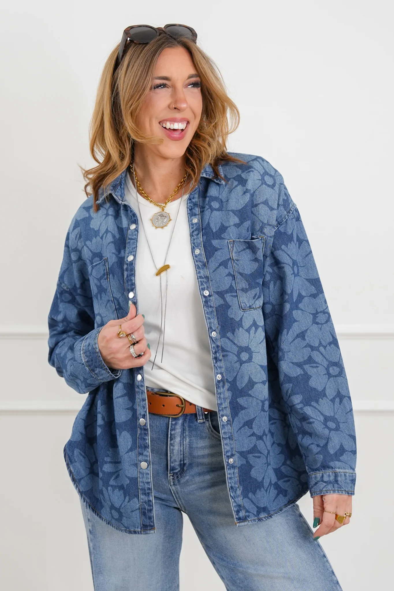 Plus/Reg Risen Dark Wash Floral Print Snap Close Top - Image 3