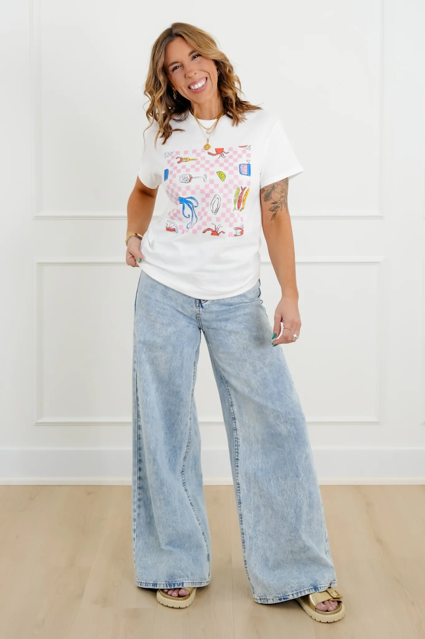 Plus/Reg Short Sleeve Seafood Graphic Tee - Image 3
