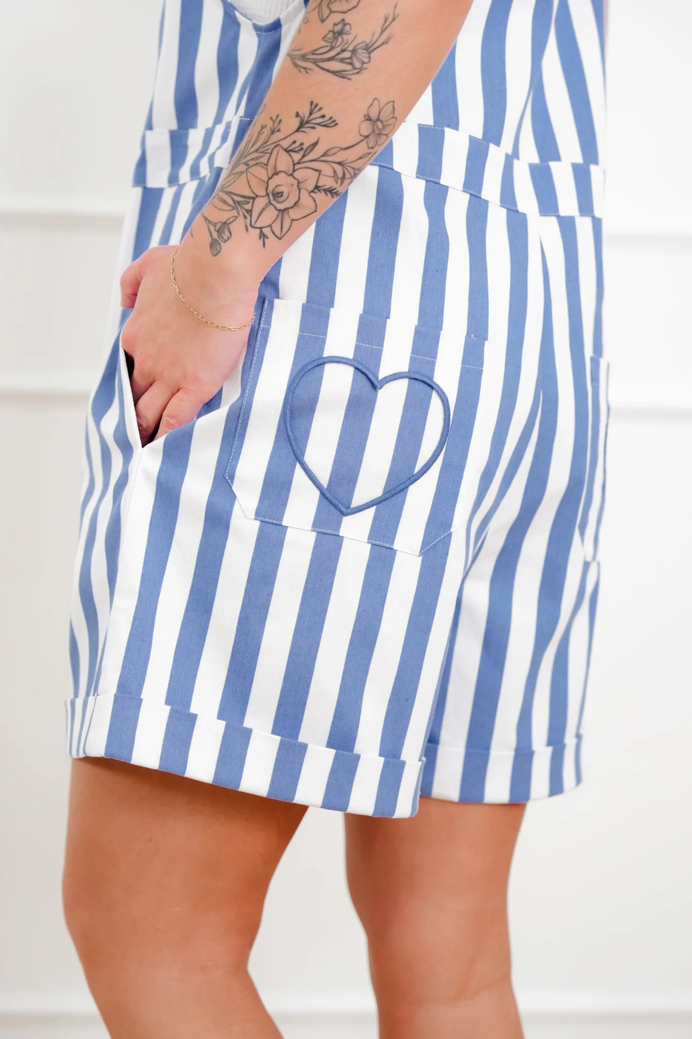 Plus/Reg Stripe Sleeveless Romper with Heart Pockets - Image 4