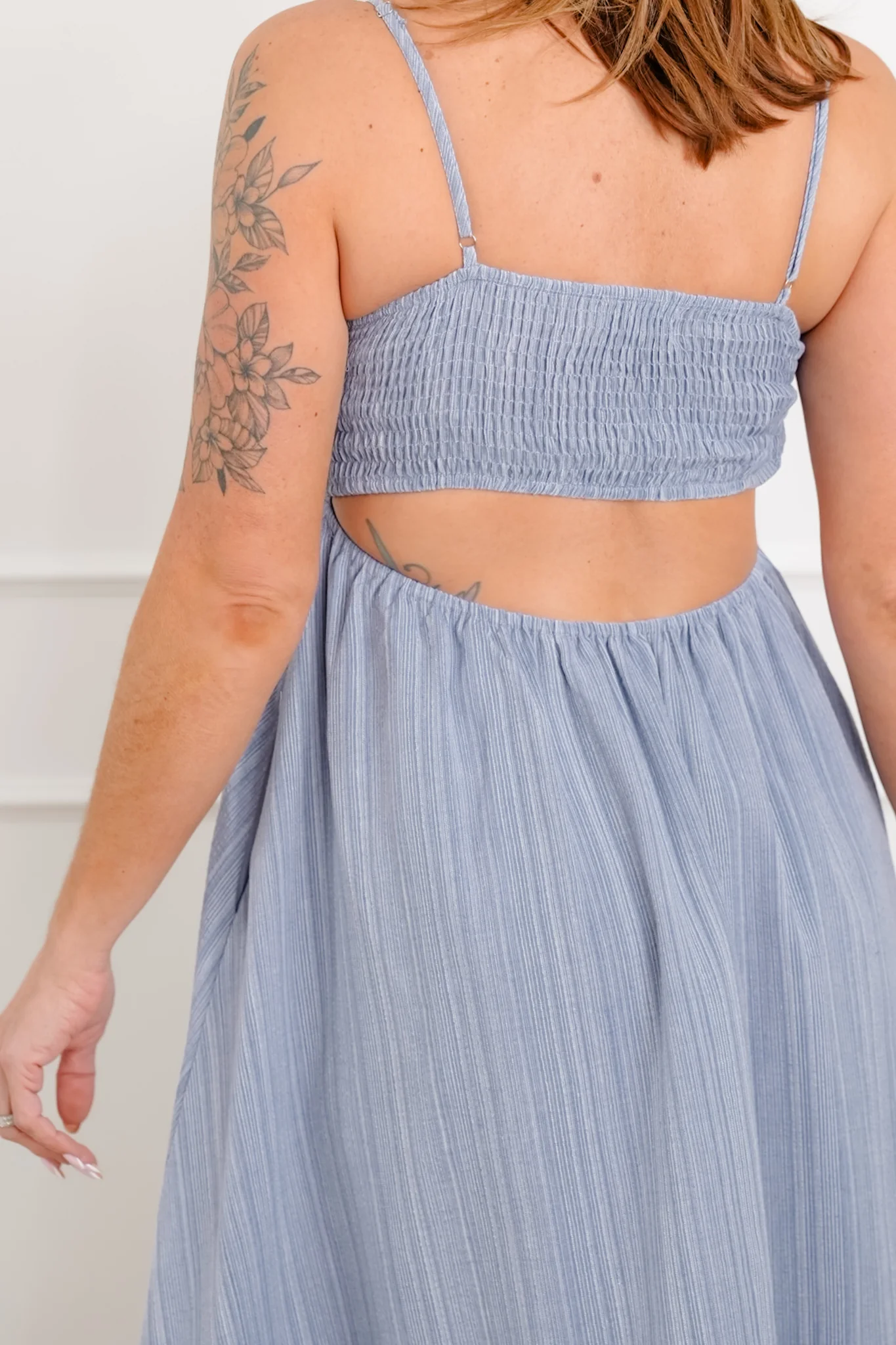 Plus/Reg Textured Sleeveless Open Back Maxi Dress - Image 7
