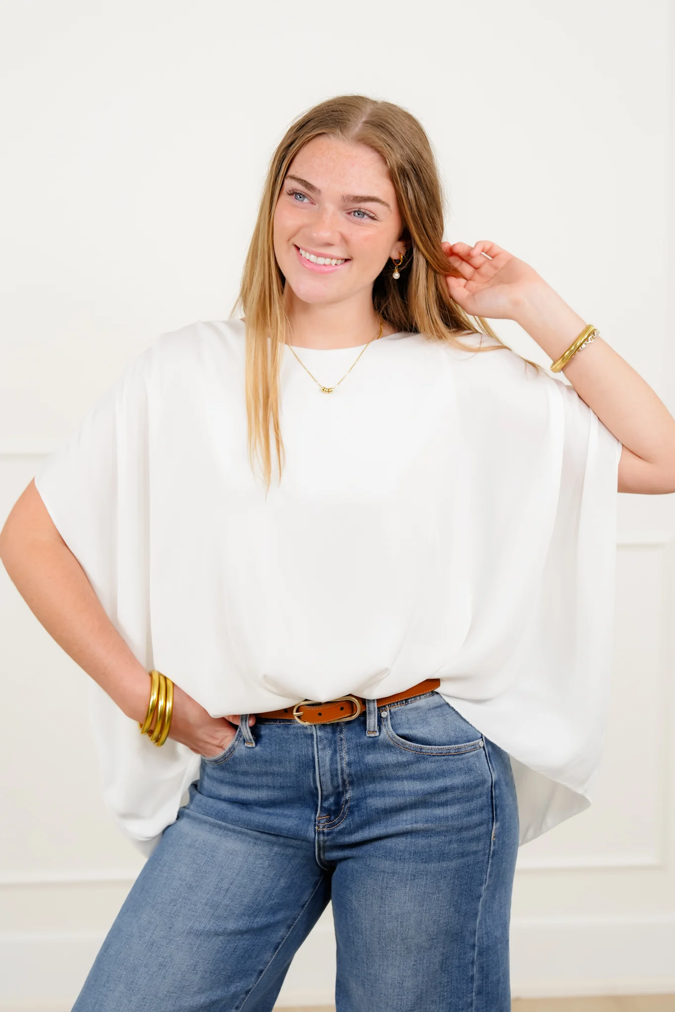 Plus/Reg White Short Sleeve Round Neck Top - Image 2
