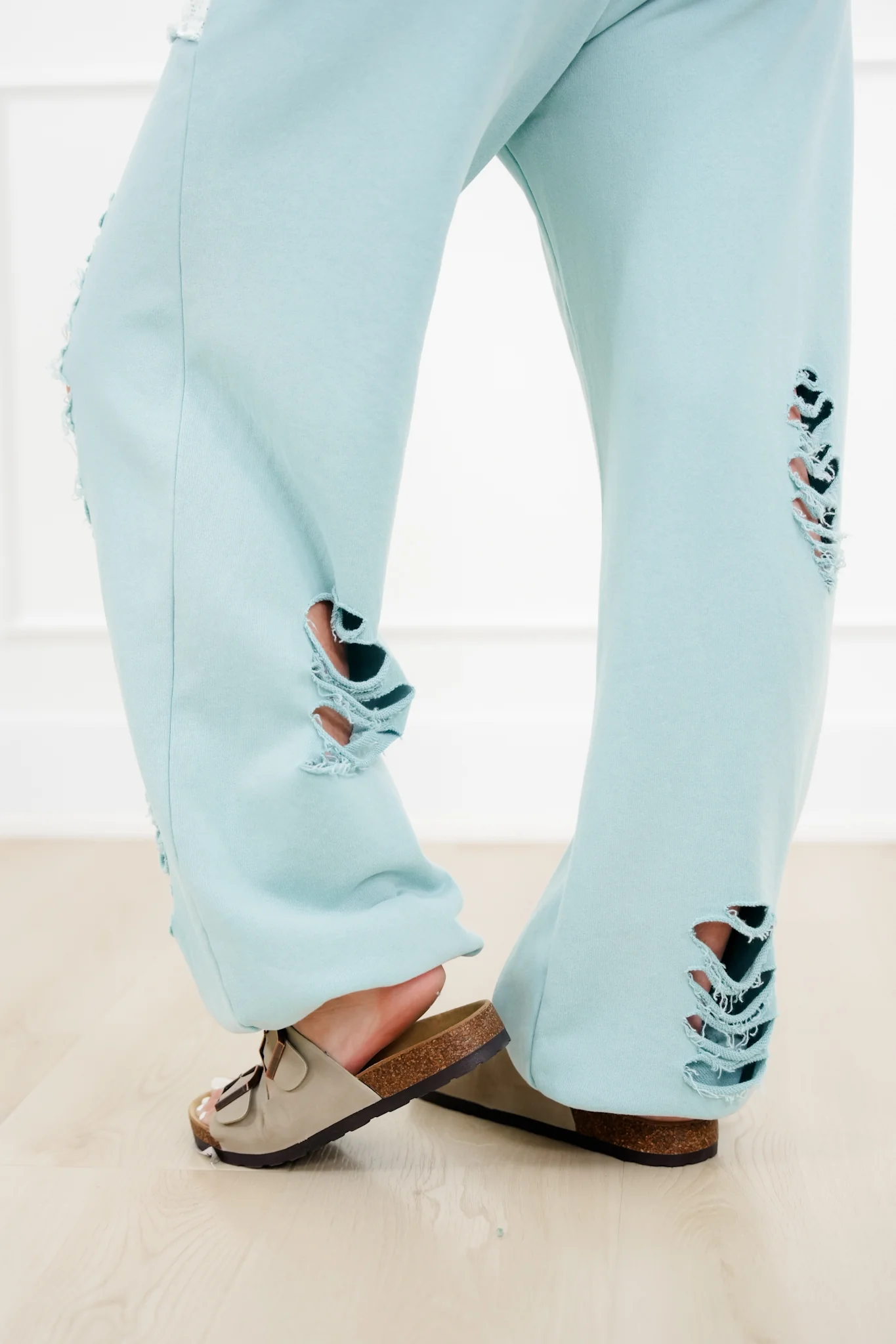 POL Distressed Elastic Waistband Jogger Pants - Image 5