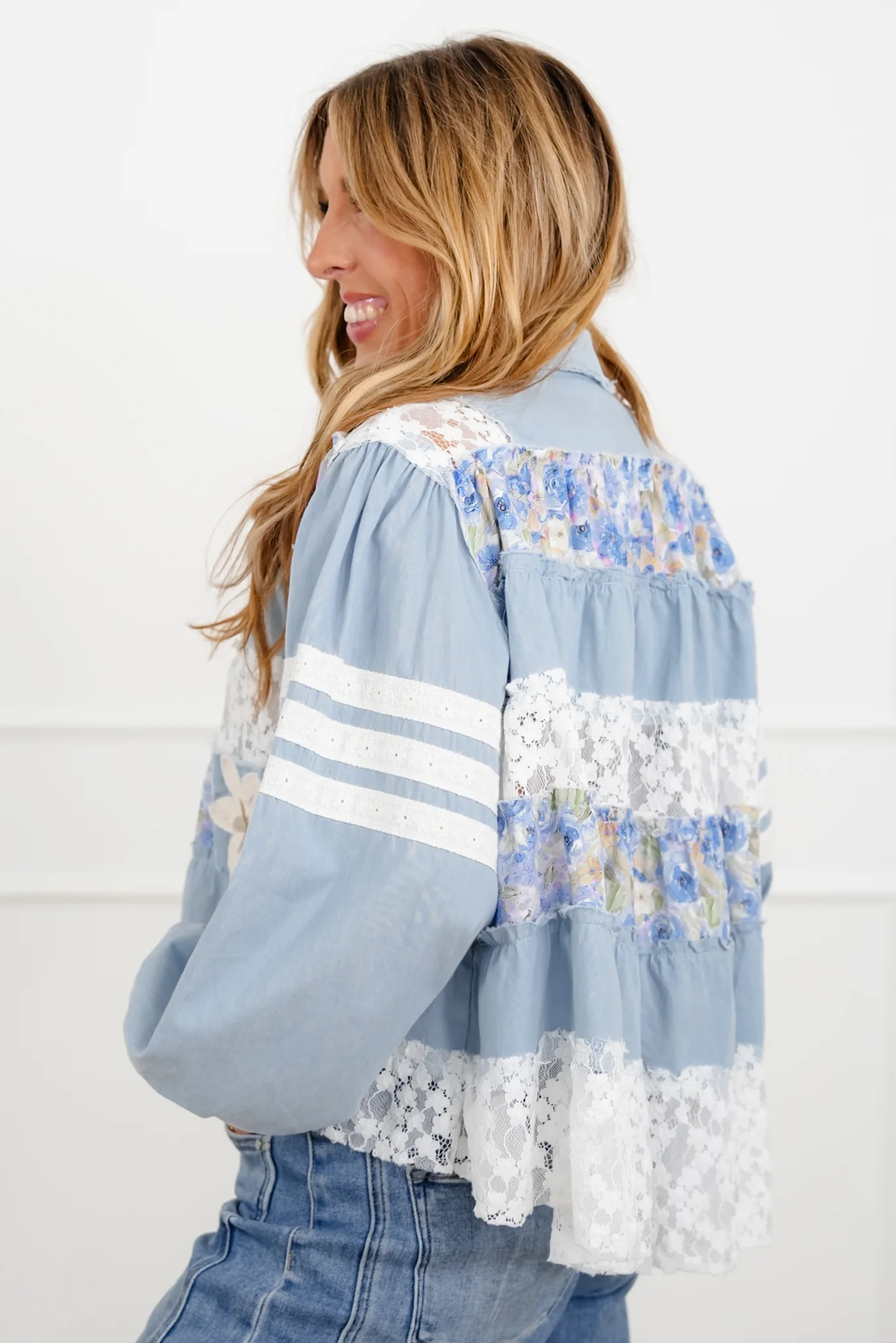 POL Floral Lace Long Sleeve Button Up Top - Image 4