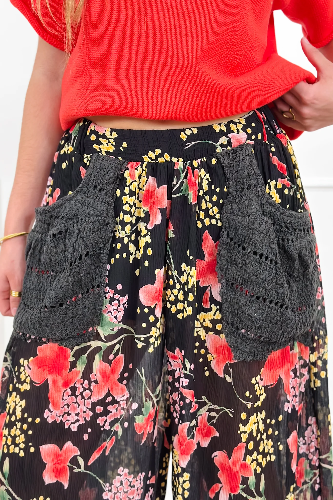POL Floral Print Elastic Waist Crinkled Pants - Image 2