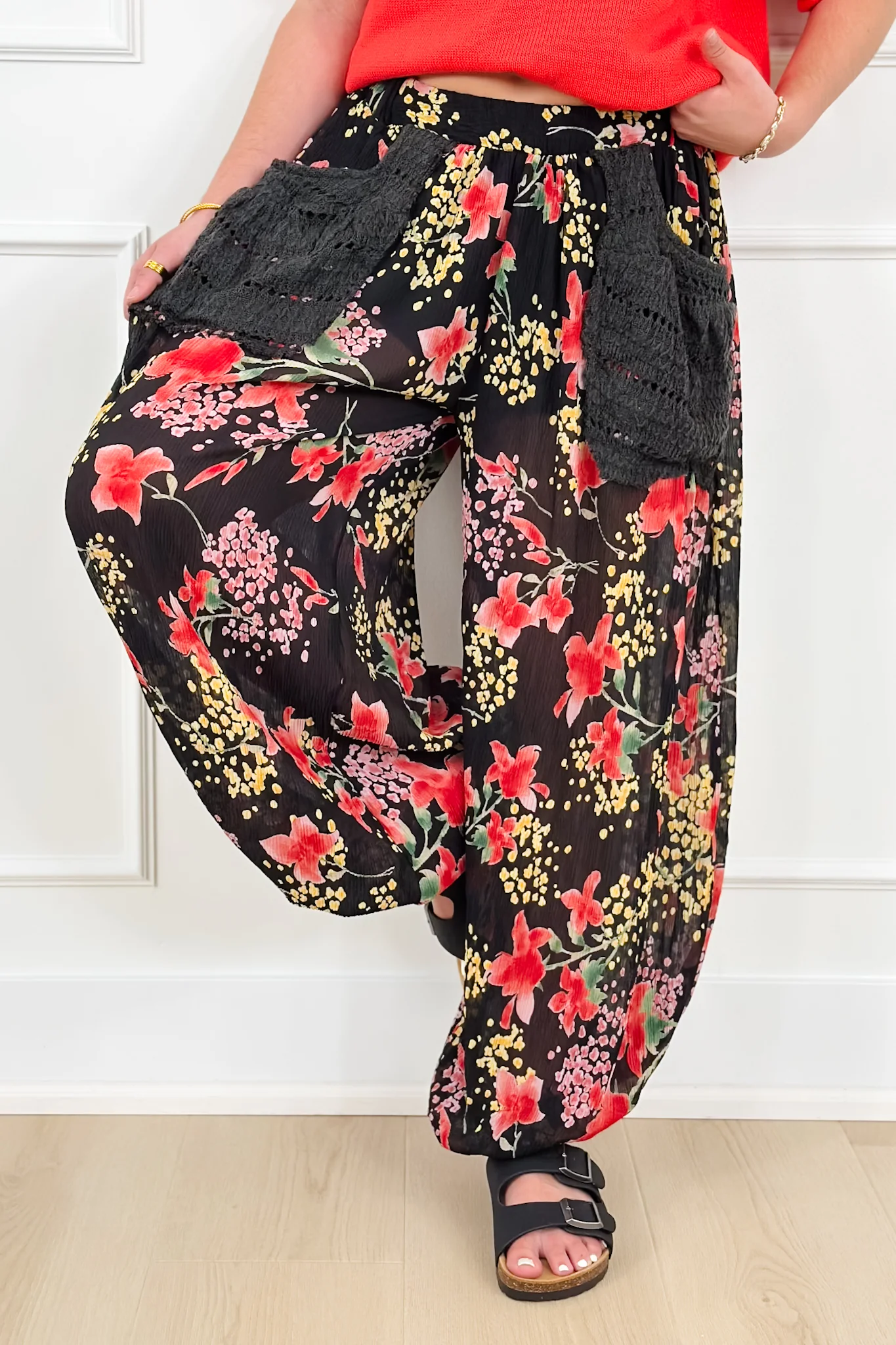 POL Floral Print Elastic Waist Crinkled Pants - Image 3