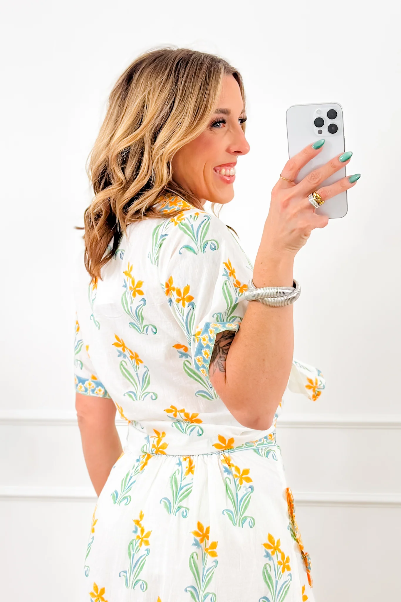 POL Floral Print Short Sleeve Button Up Blouse - Image 4