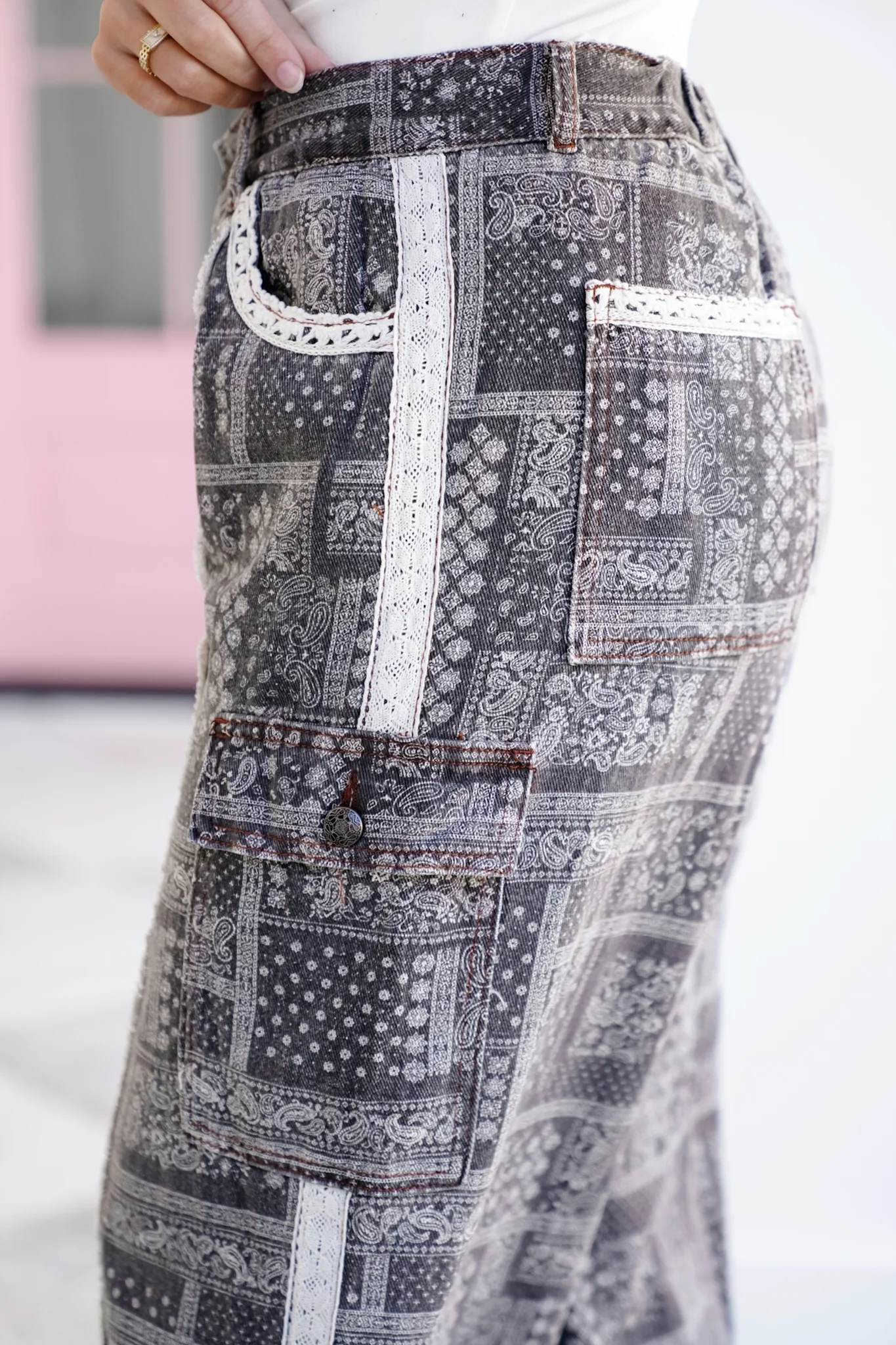 POL Paisley Print Relaxed Fit Wide Leg Pants - Image 5