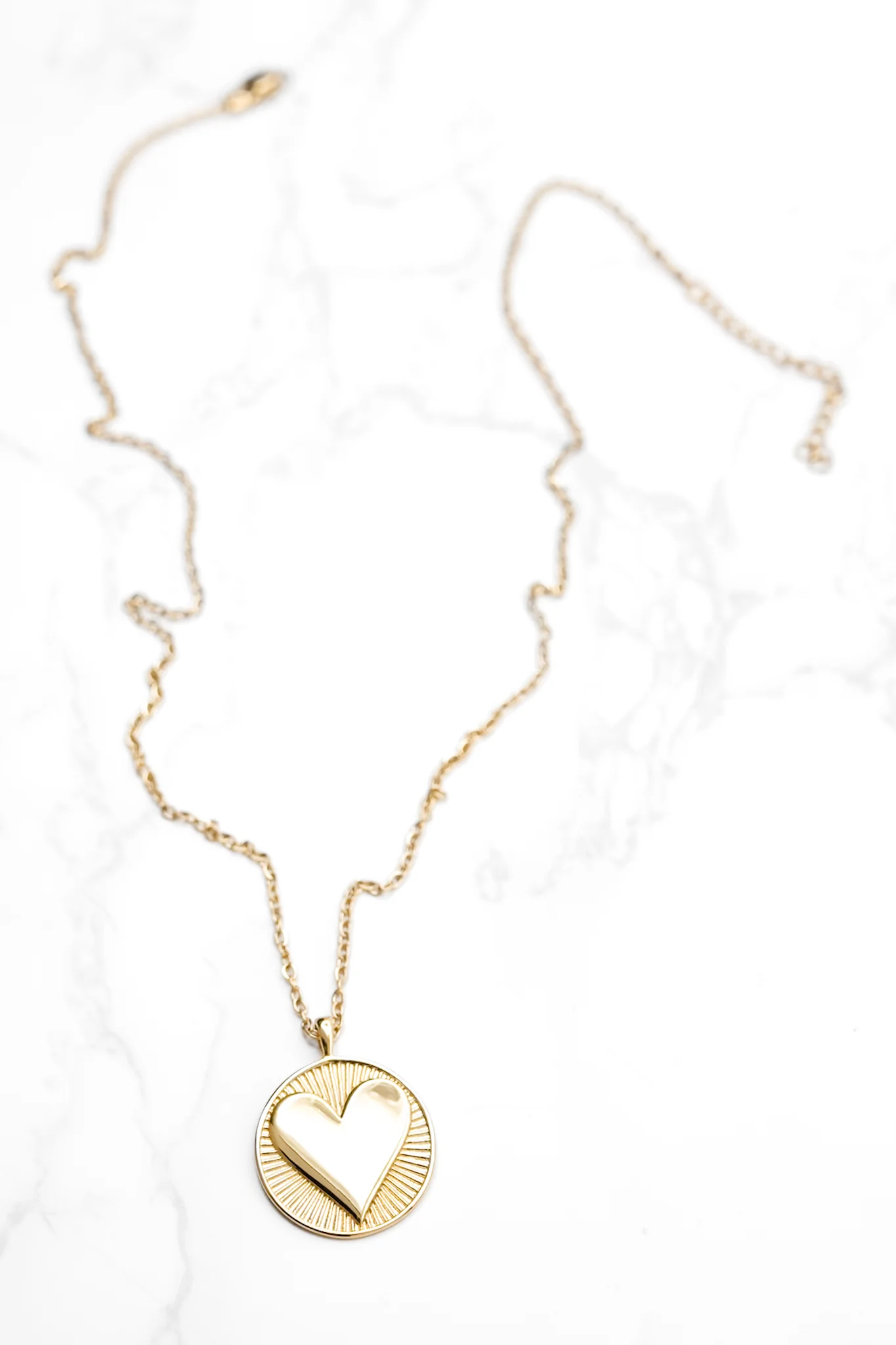 Raising Surfers The Golden Heart Necklace - Image 3