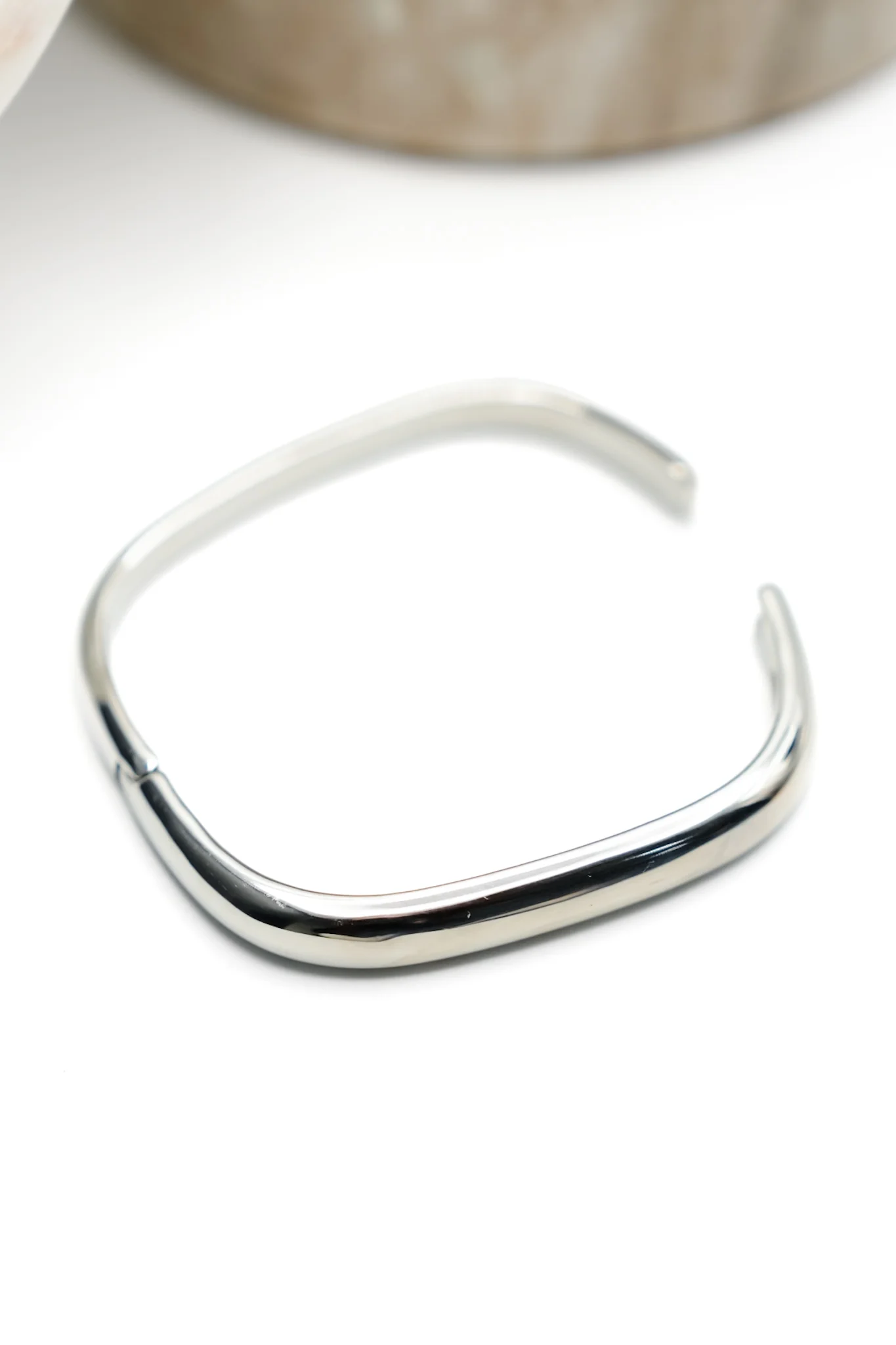 Renzi Classic Bangle - Image 4