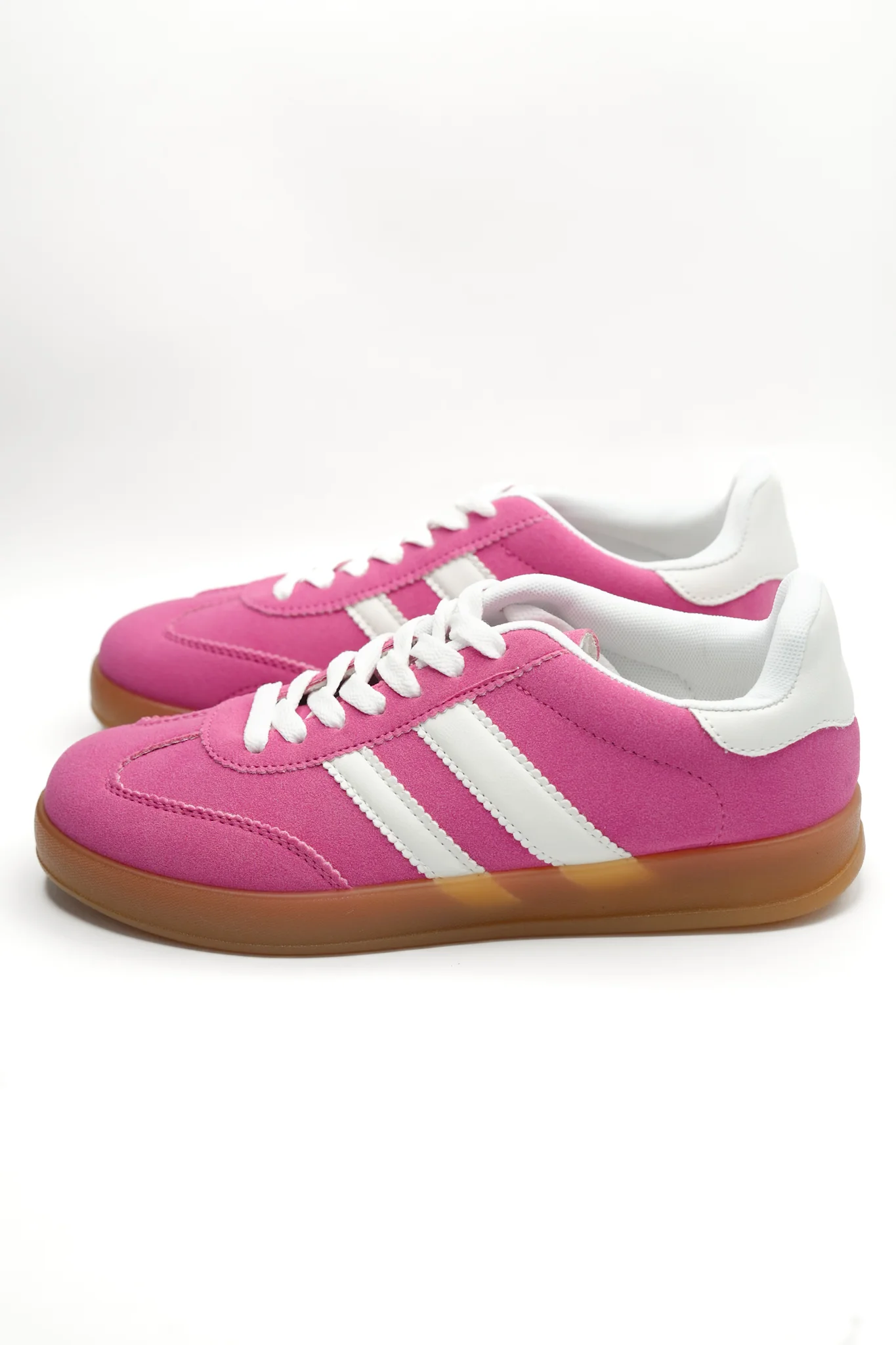 Retro Inspired Pink Soft Suede Sneaker - Image 3