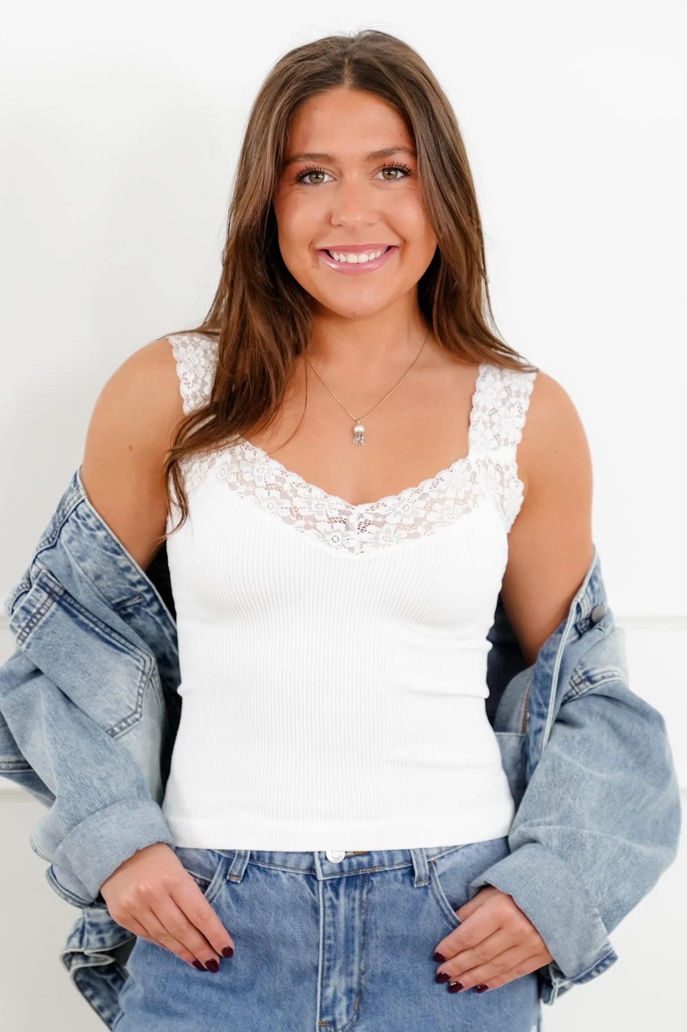 Ribbed Knit Tank Top with Lace - Image 3