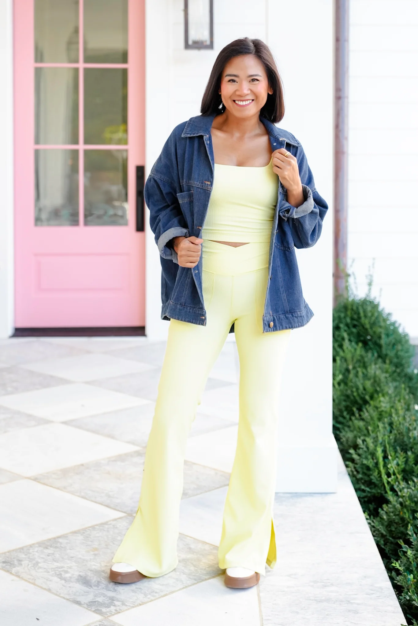 Ribbed V Waist Flared Leggings - Image 10