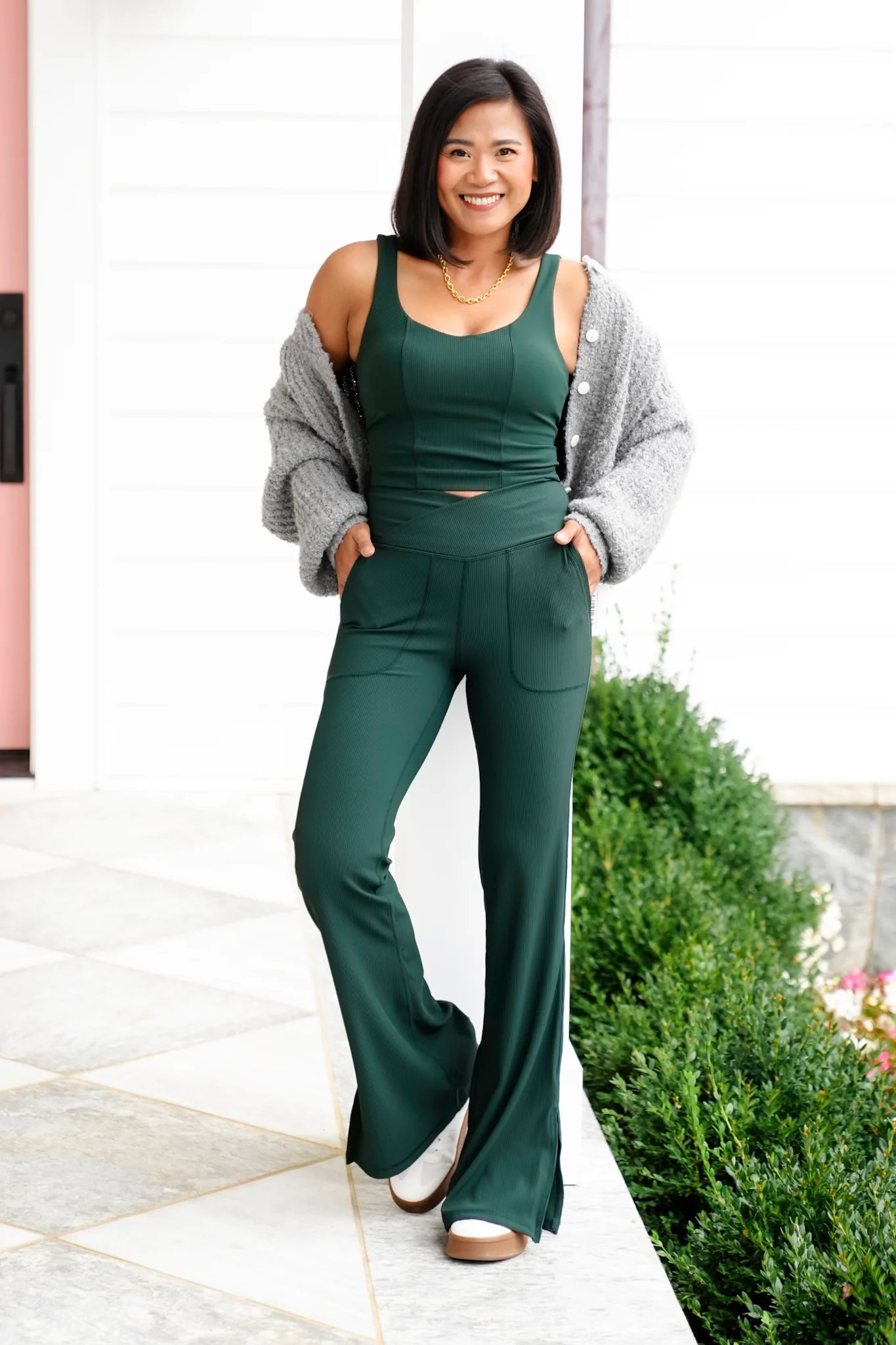 Ribbed V Waist Flared Leggings - Image 5