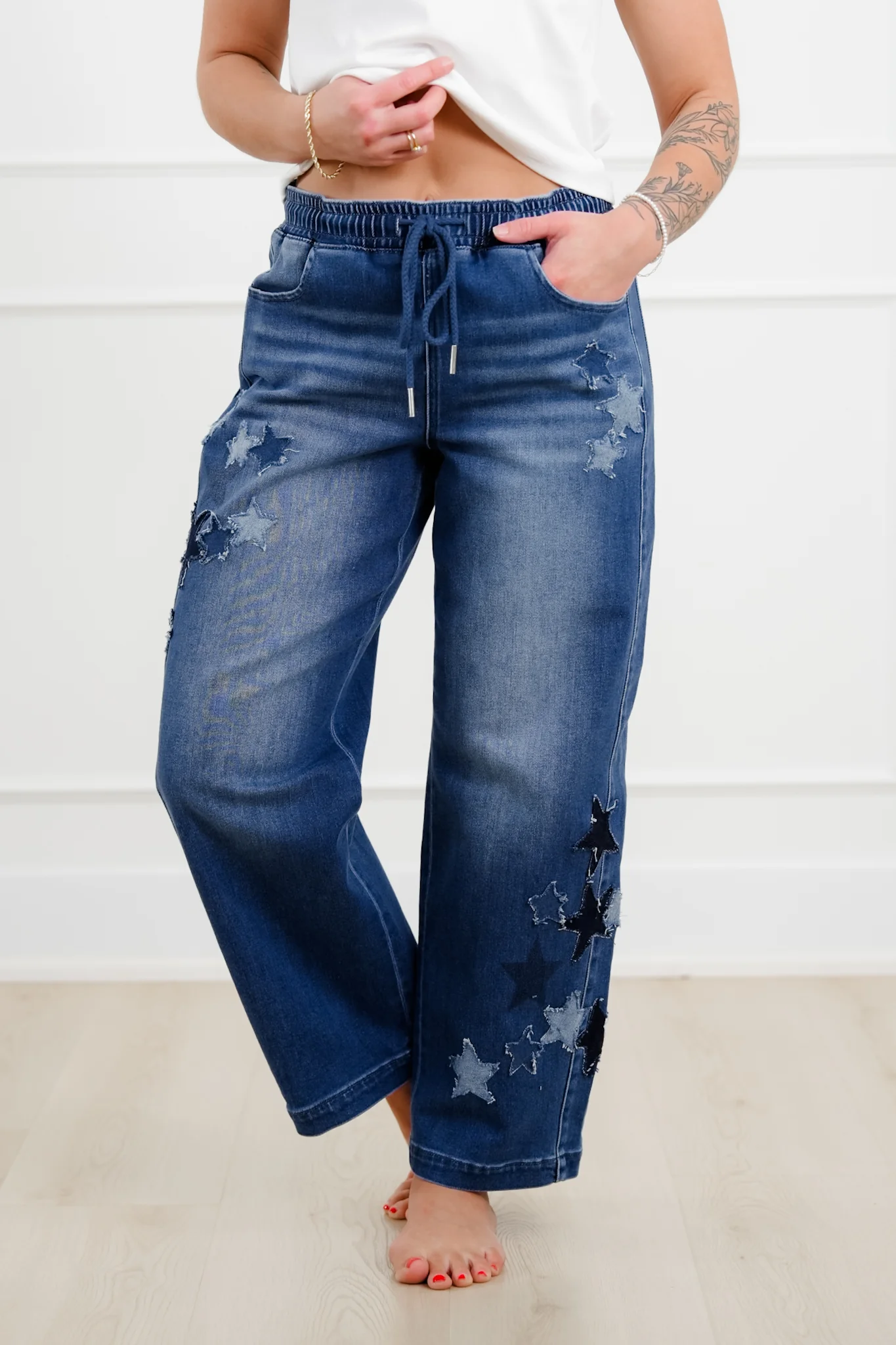 Risen Dark Wash Elastic Waistband Slouchy Barrel Star Patch Jeans - Image 6