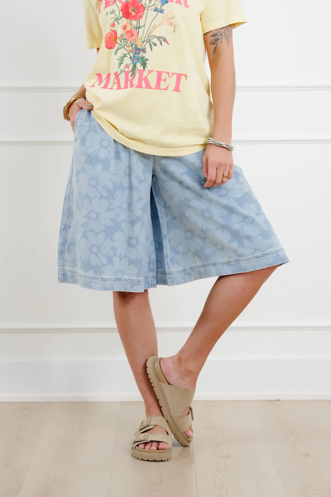 Risen Light Wash Slouchy Floral Culotte Shorts - Image 5