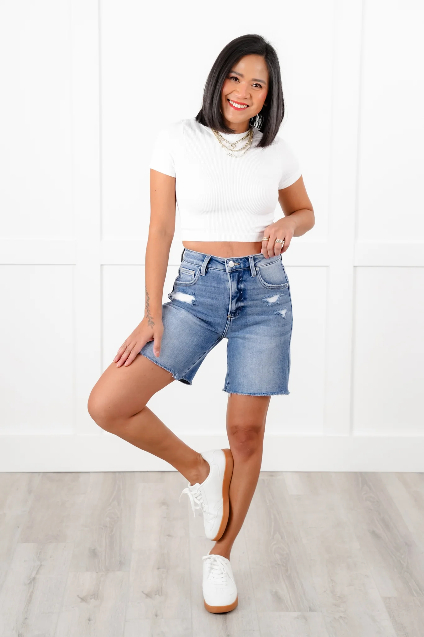 Risen Medium Wash Tummy Control Loose Fit Mid Length Shorts - Image 4