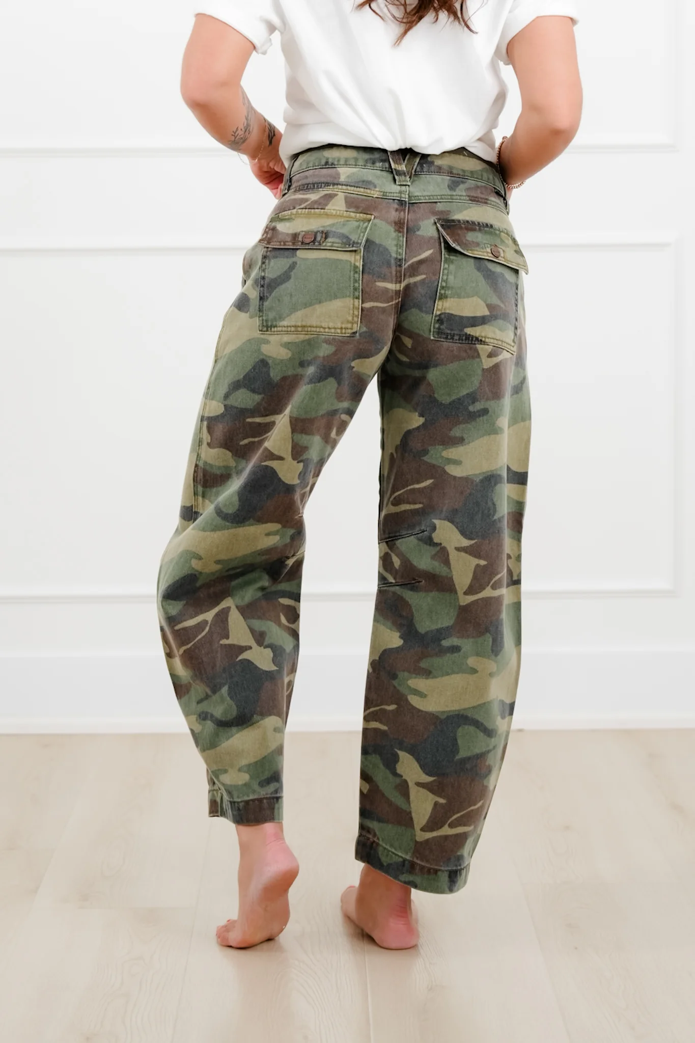 Risen Mid Rise Camo Ankle Barrel Pants - Image 6