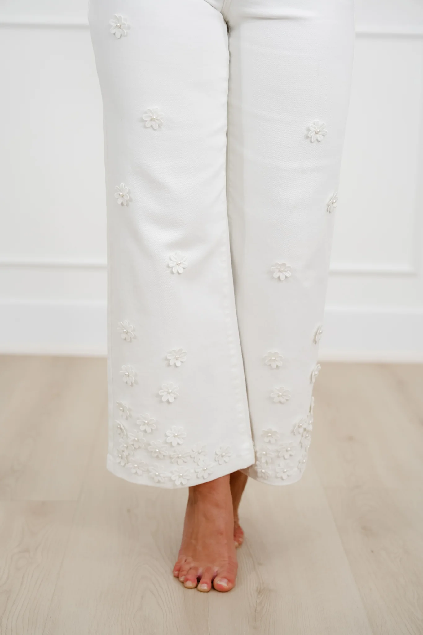 Risen Mid Rise Cream Tummy Control Wide Leg Jeans with Flowers - Image 4