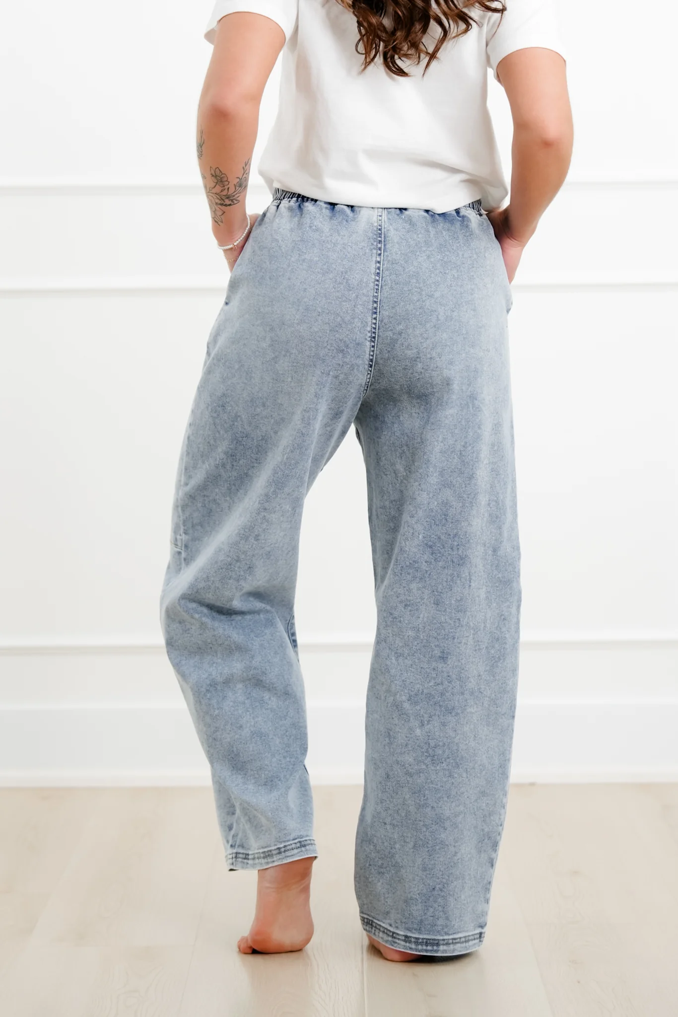 Risen Mid Rise Light Wash Elastic Waistband Barrel Jeans with Front Seam - Image 5