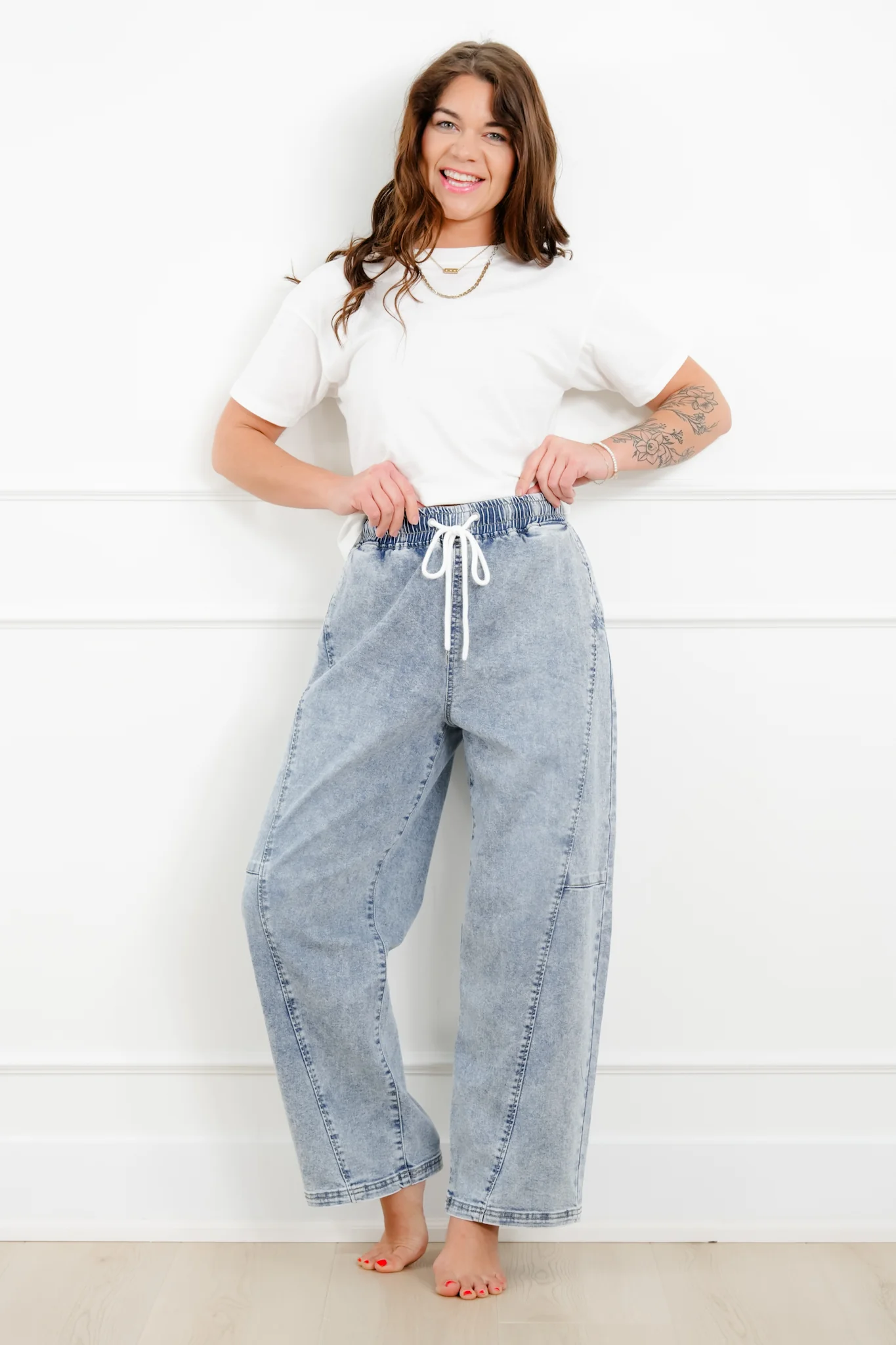 Risen Mid Rise Light Wash Elastic Waistband Barrel Jeans with Front Seam - Image 8