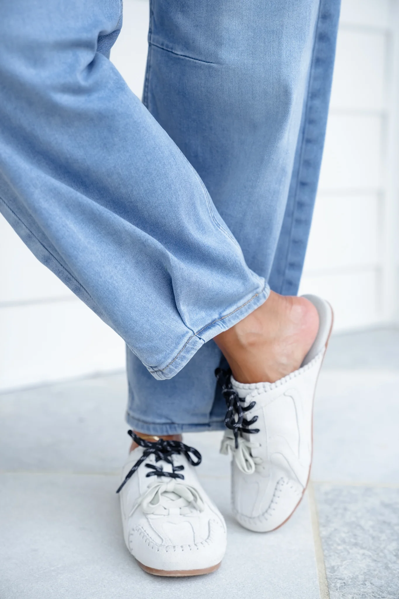 Risen The Easy Street Wide-Leg Pleated Barrel Jeans - Image 8