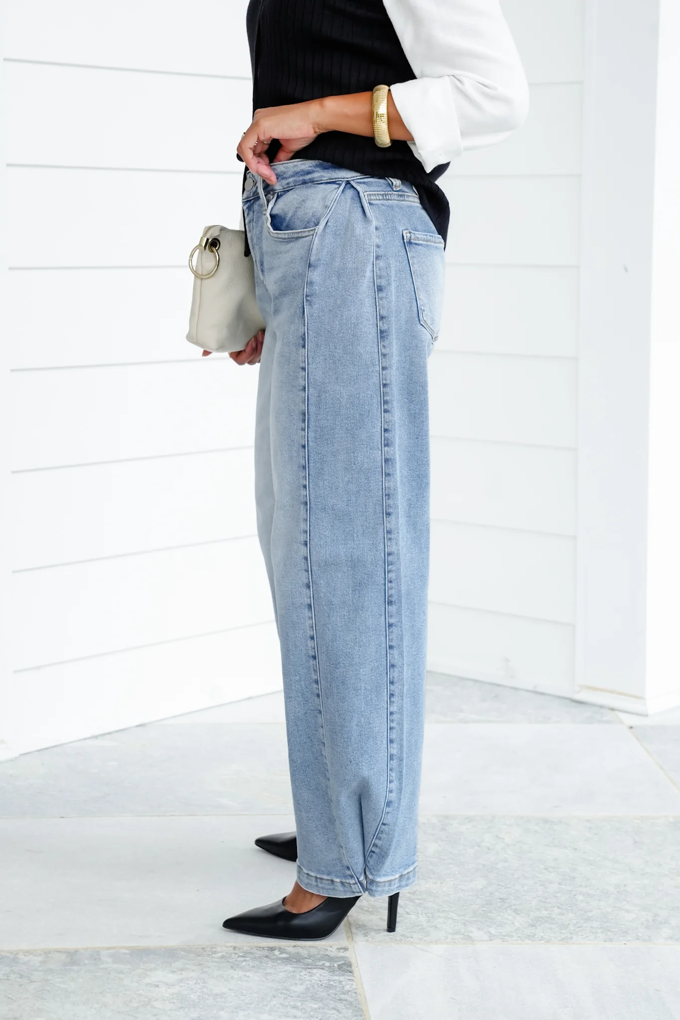 Risen Mid Rise Medium Wash Wide Leg Jeans with Leg Snap For Barrel Fit - Image 11