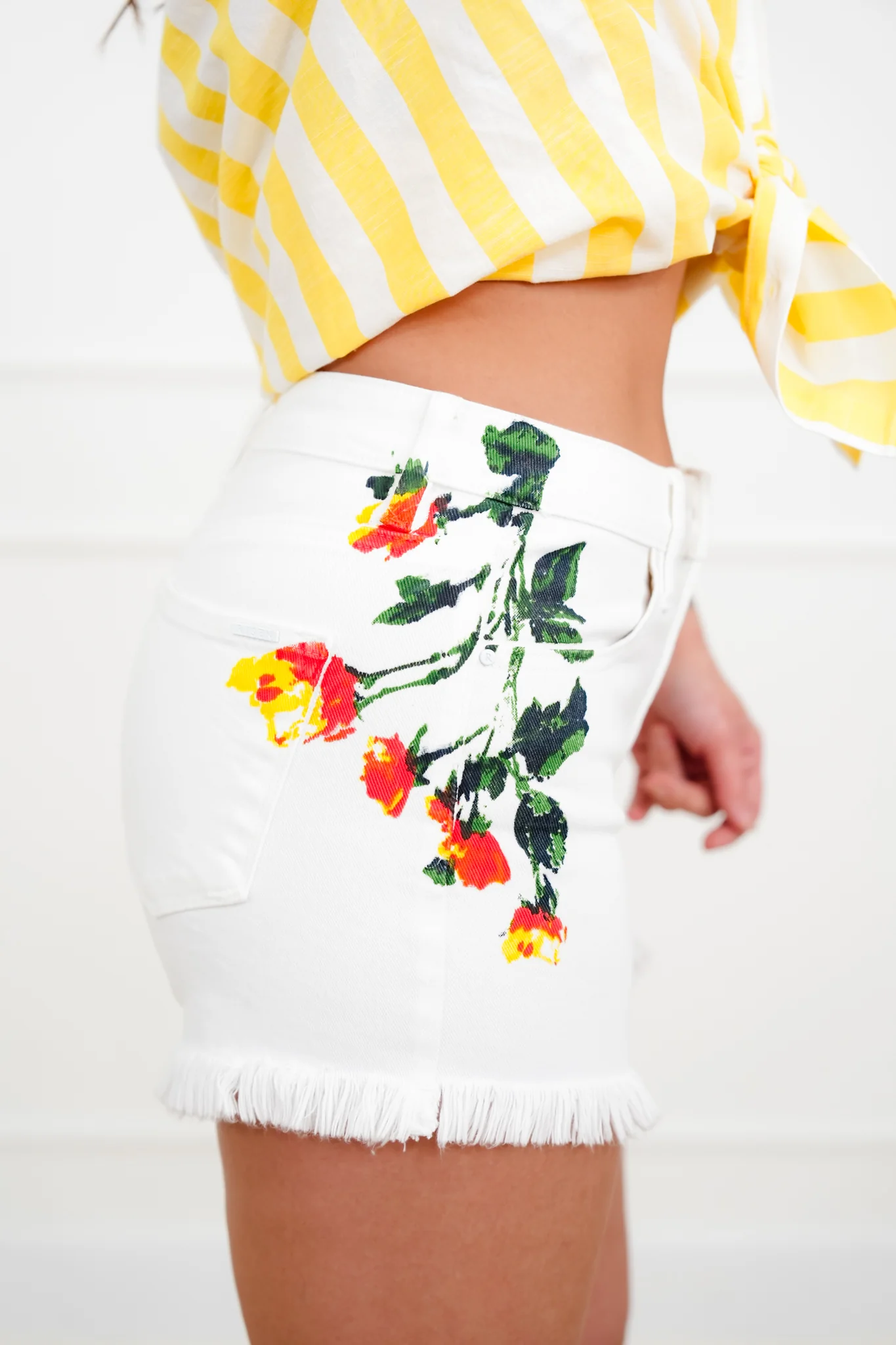 Risen White Tummy Control Flower Print Shorts - Image 7