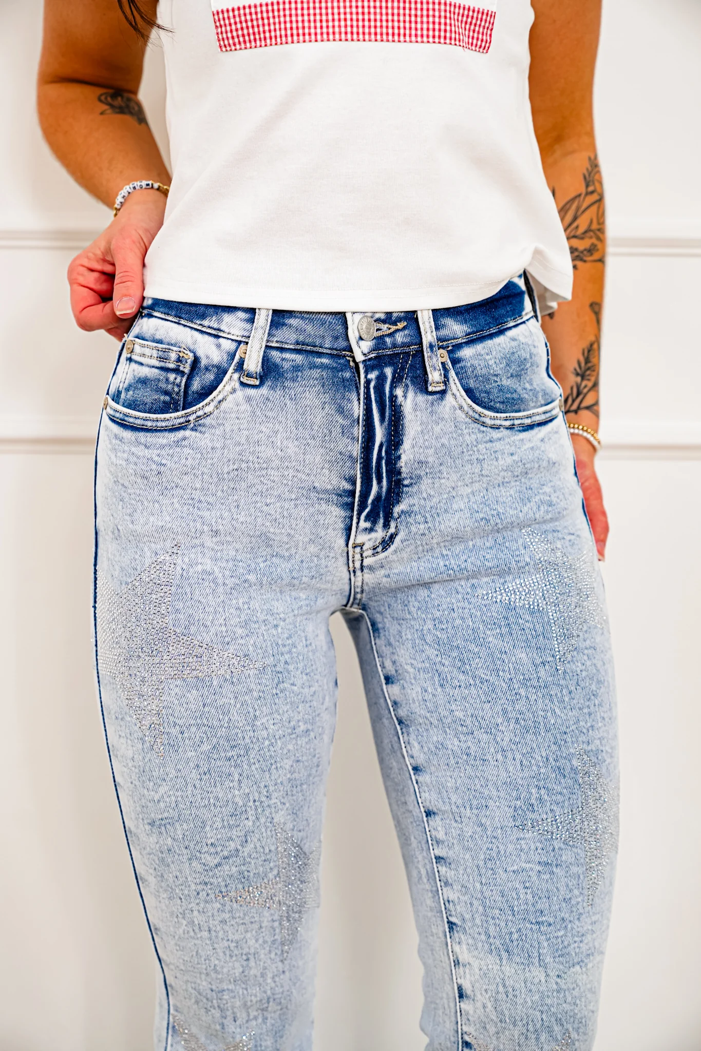 Saige Mid Rise Light Wash Tummy Control Star Flare Jeans - Image 4