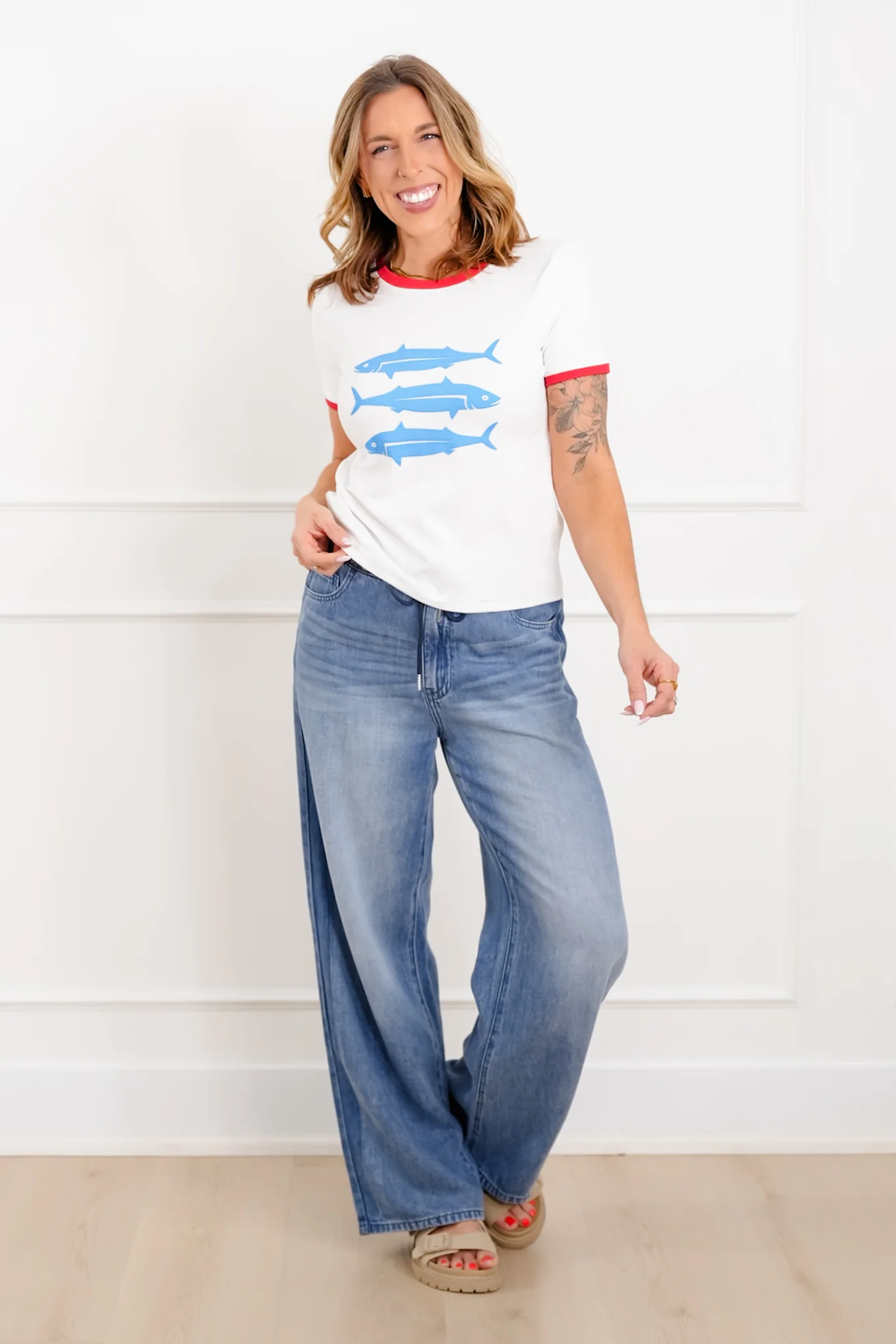 Short Sleeve Crew Neck Sardines Graphic Top - Image 3