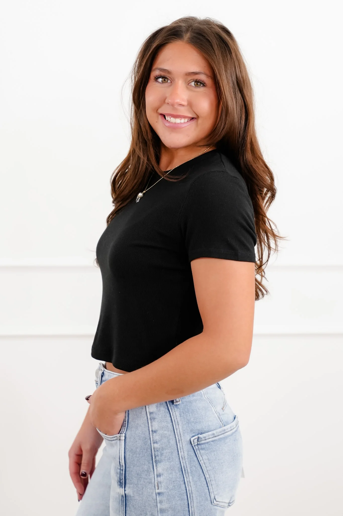 Short Sleeve Ribbed Knit Crop Tee - Image 7