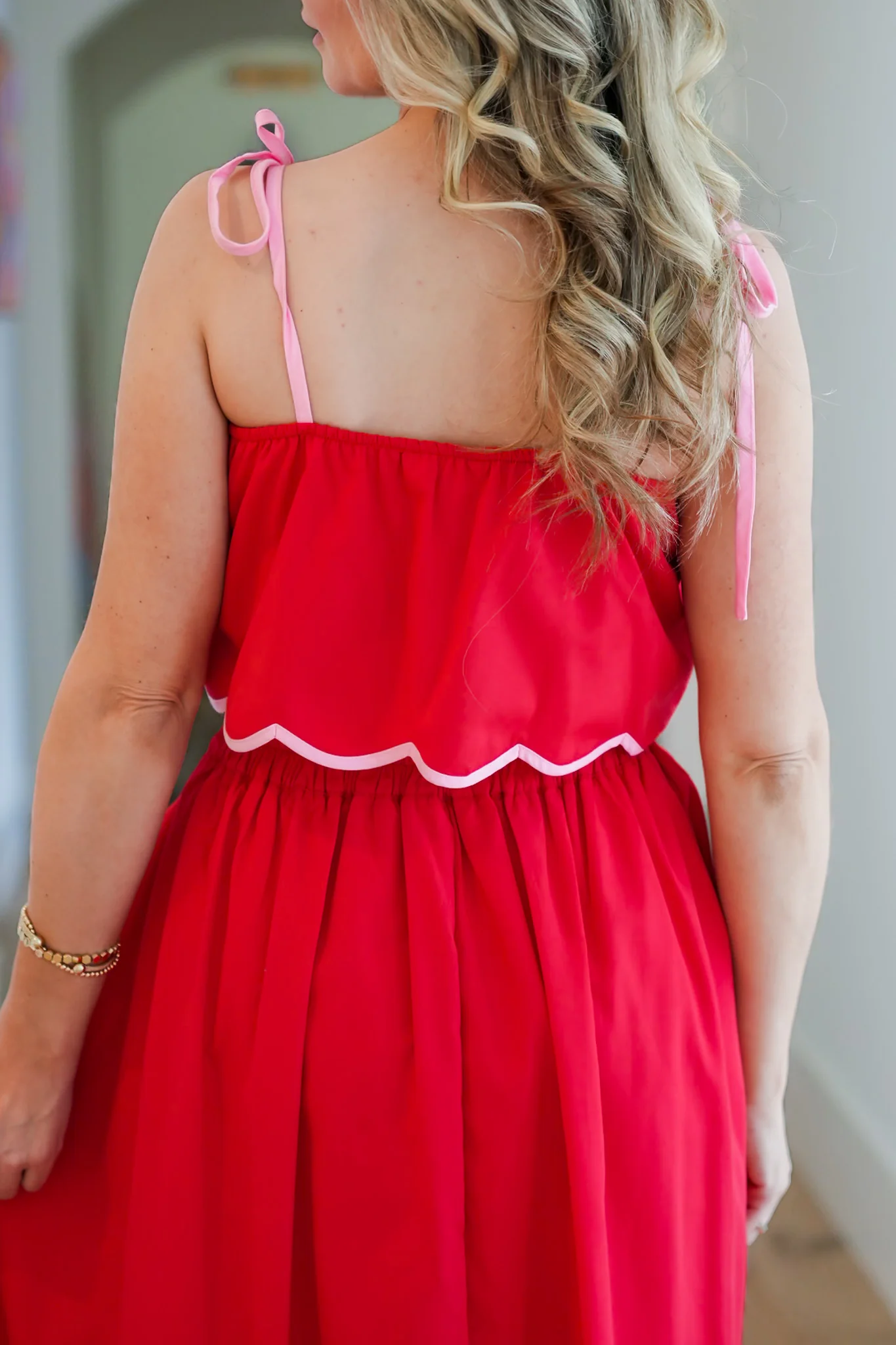 Sleeveless Crop Top with Scallop Hem Detail - Image 5