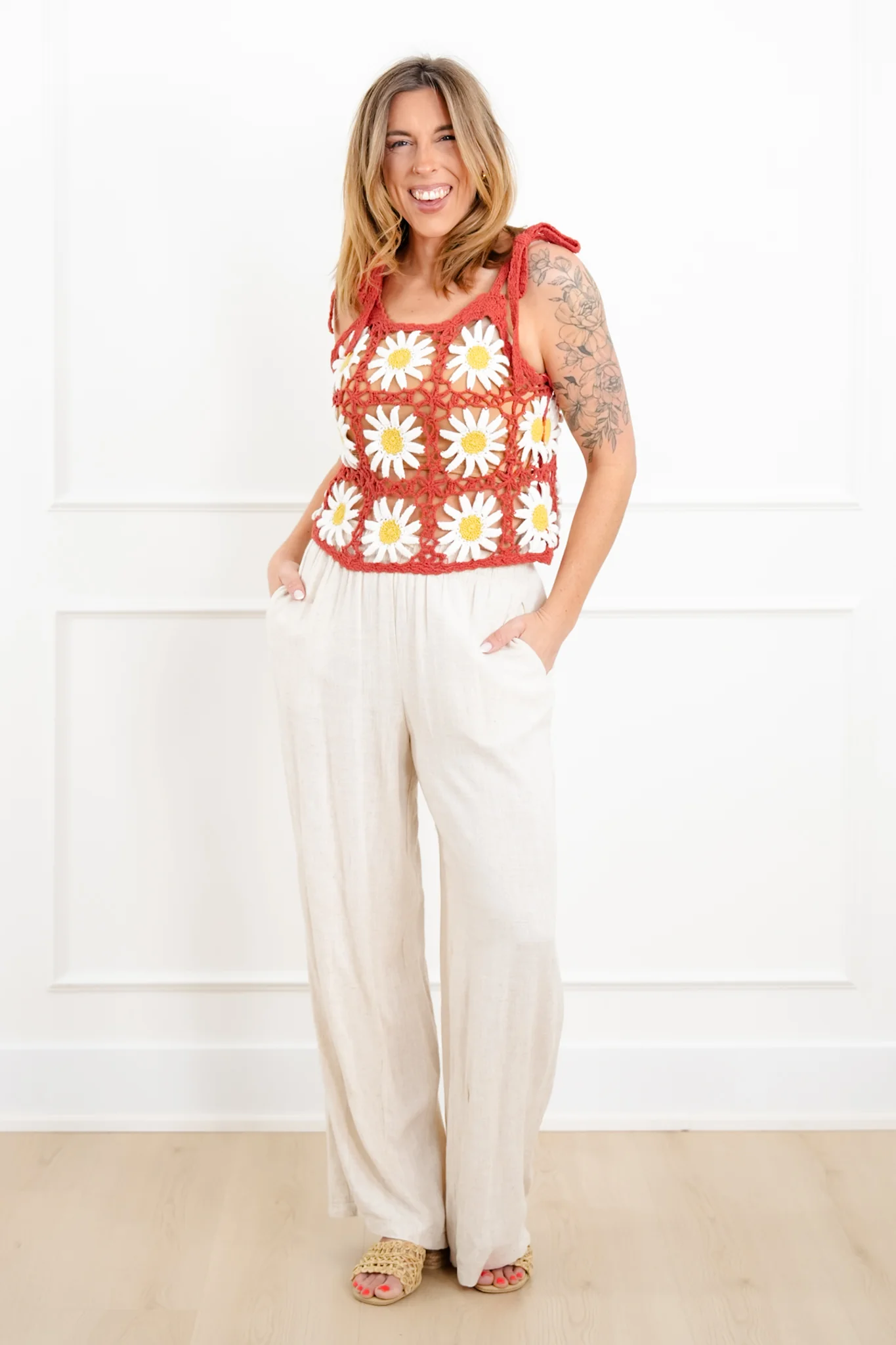 Sleeveless Daisy Crochet Round Neck Top - Image 2