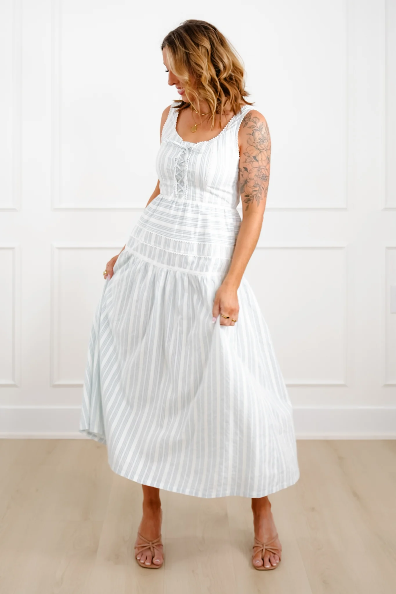 Sleeveless Striped Maxi Dress with Lace Trim - Image 2