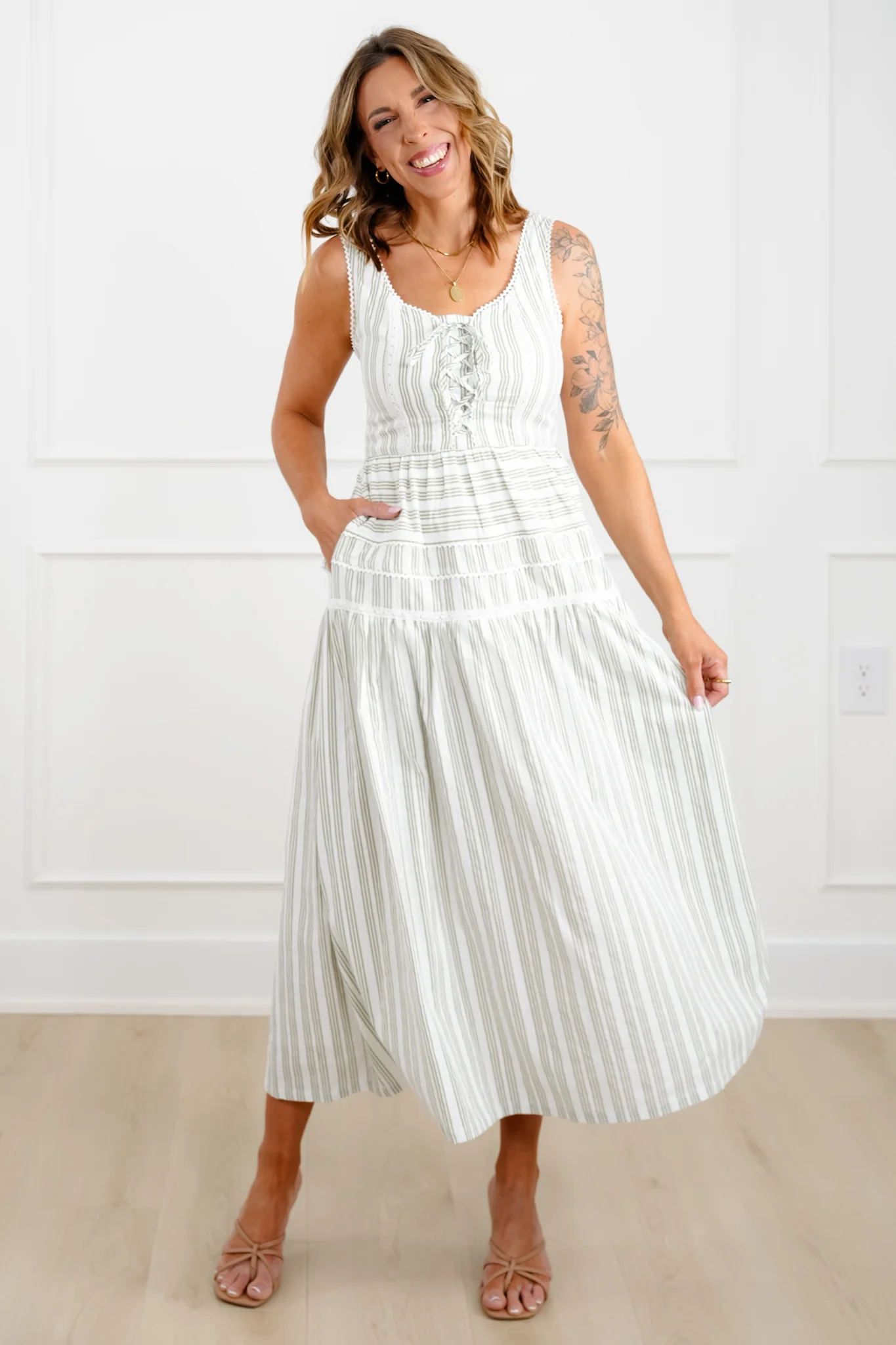 Sleeveless Striped Maxi Dress with Lace Trim - Image 3