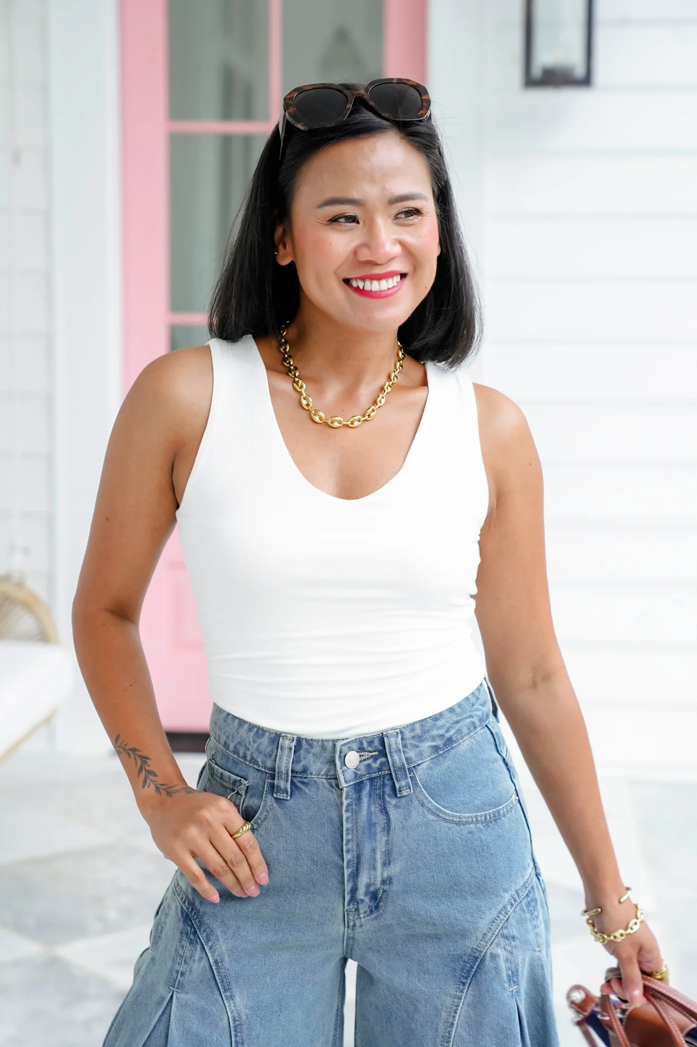 Sleeveless V Neck Bodysuit with Ruching Detail - Image 2