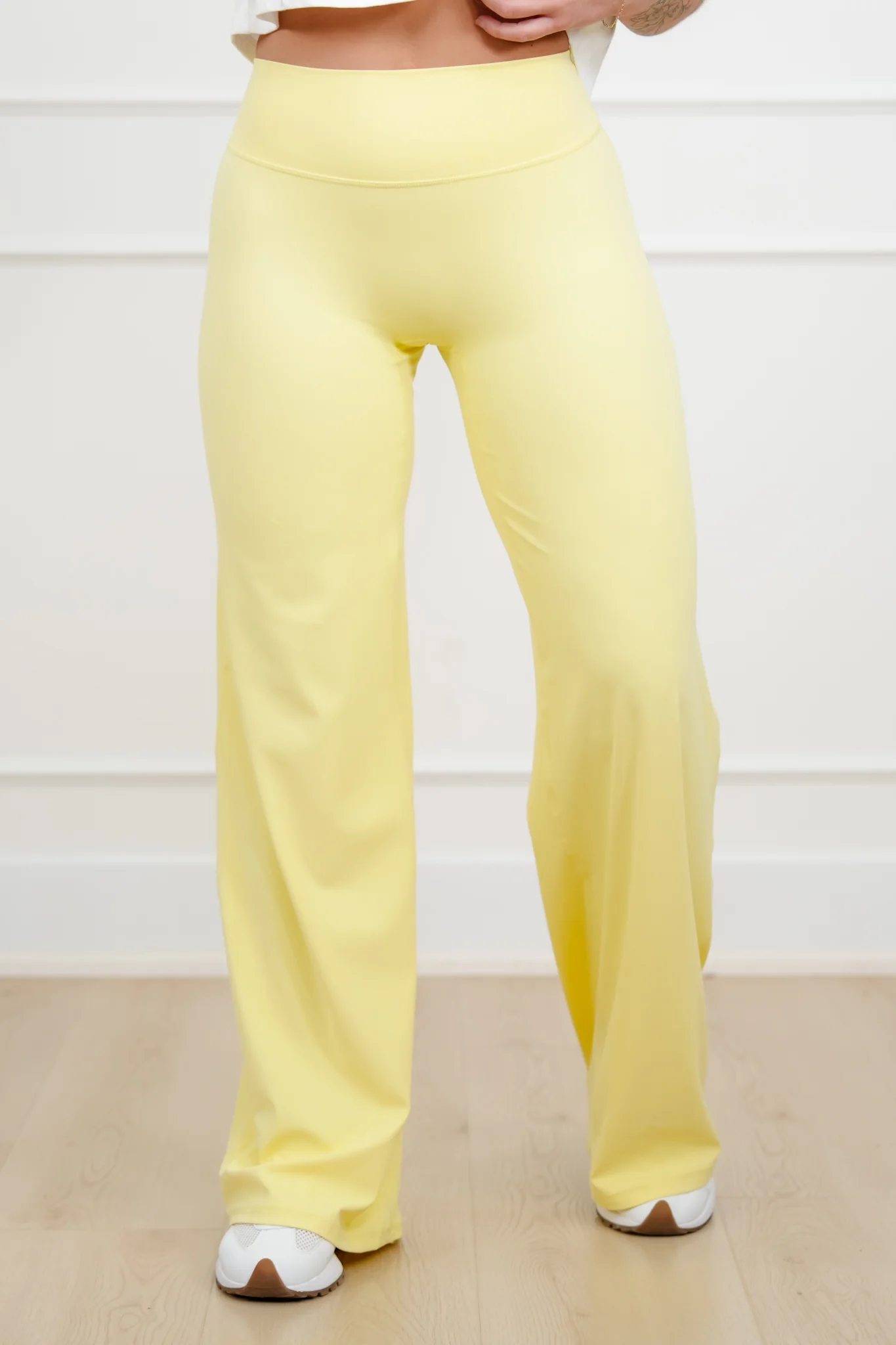 Solid Color High Waist Straight-Leg Pants - Image 2