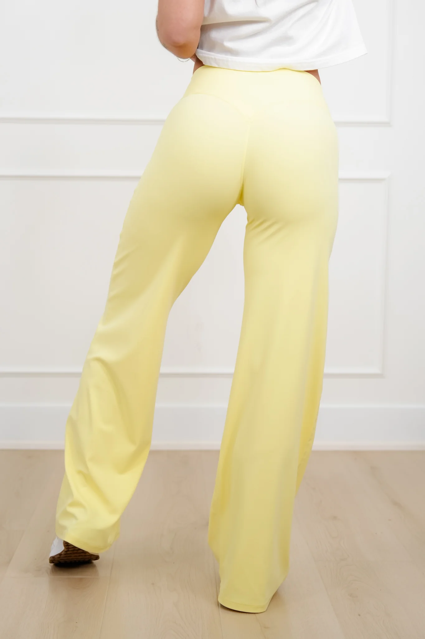 Solid Color High Waist Straight-Leg Pants - Image 9