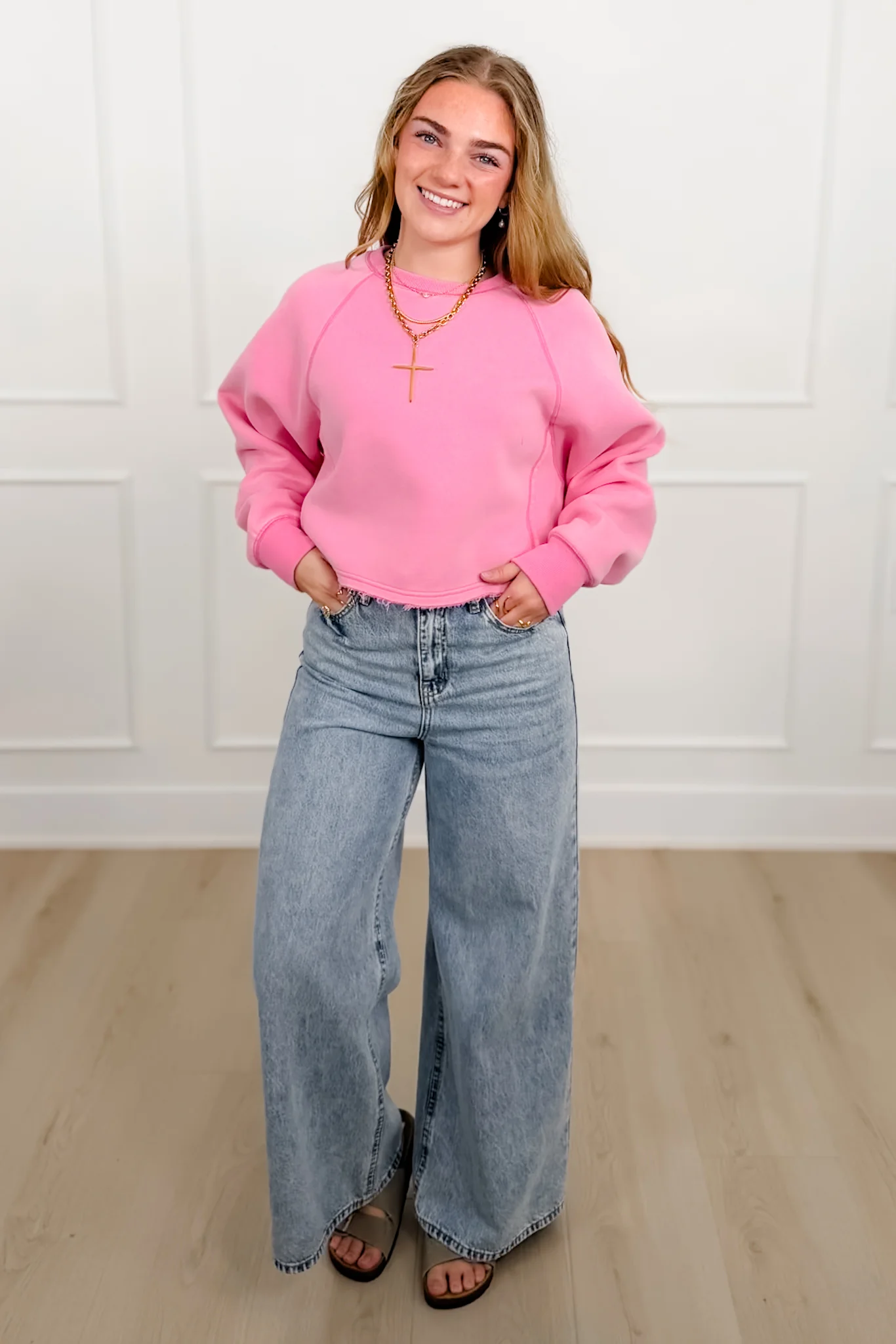 Solid Color Long Sleeve Crop Sweatshirt - Image 4