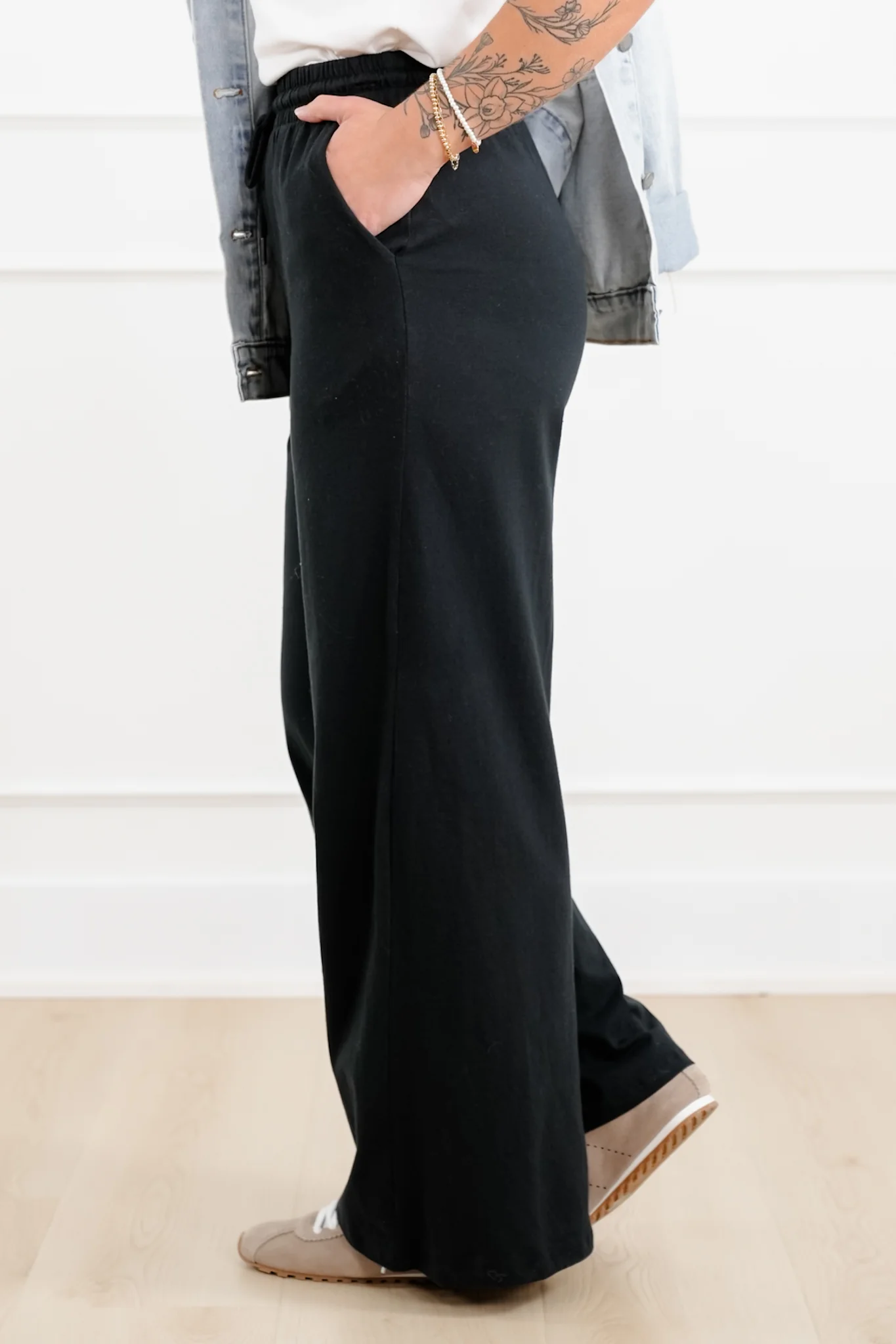 Solid Cotton Elastic Waist Wide Leg Pants - Image 6