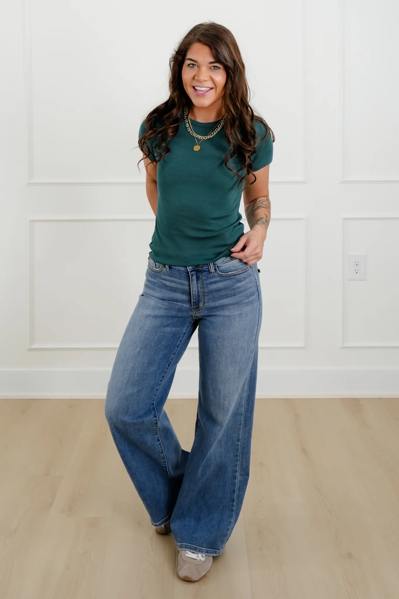Solid Short Sleeve Round Neck Top - Image 10