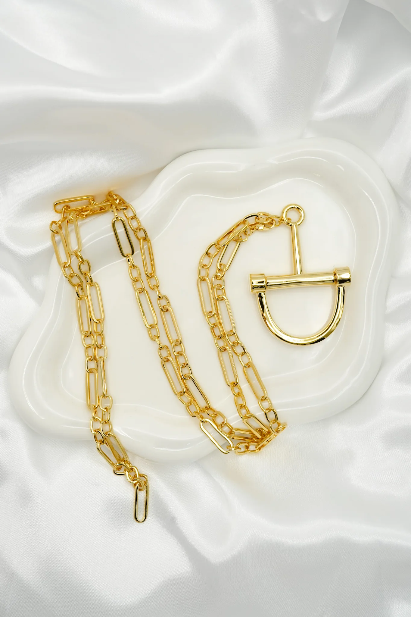 Stirrup Chain Necklace - Image 2