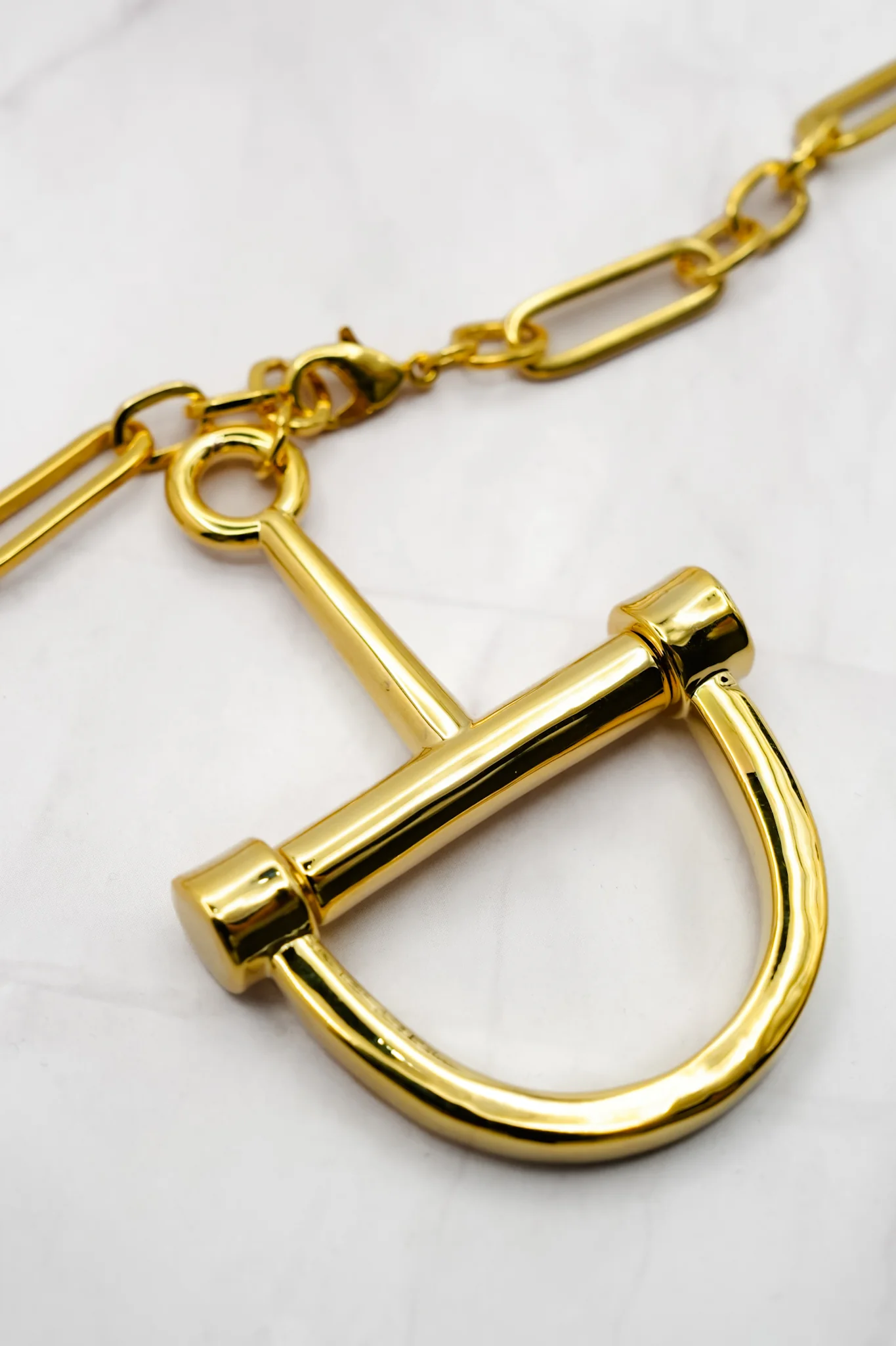 Stirrup Chain Necklace - Image 4