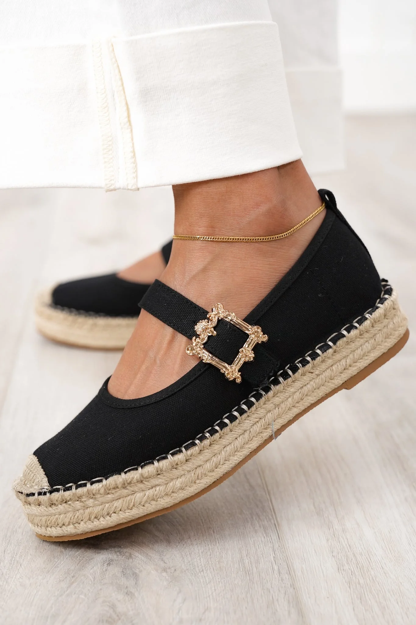 Stylish Platform Espadrille Flats with Gold Buckle Accent - Image 9