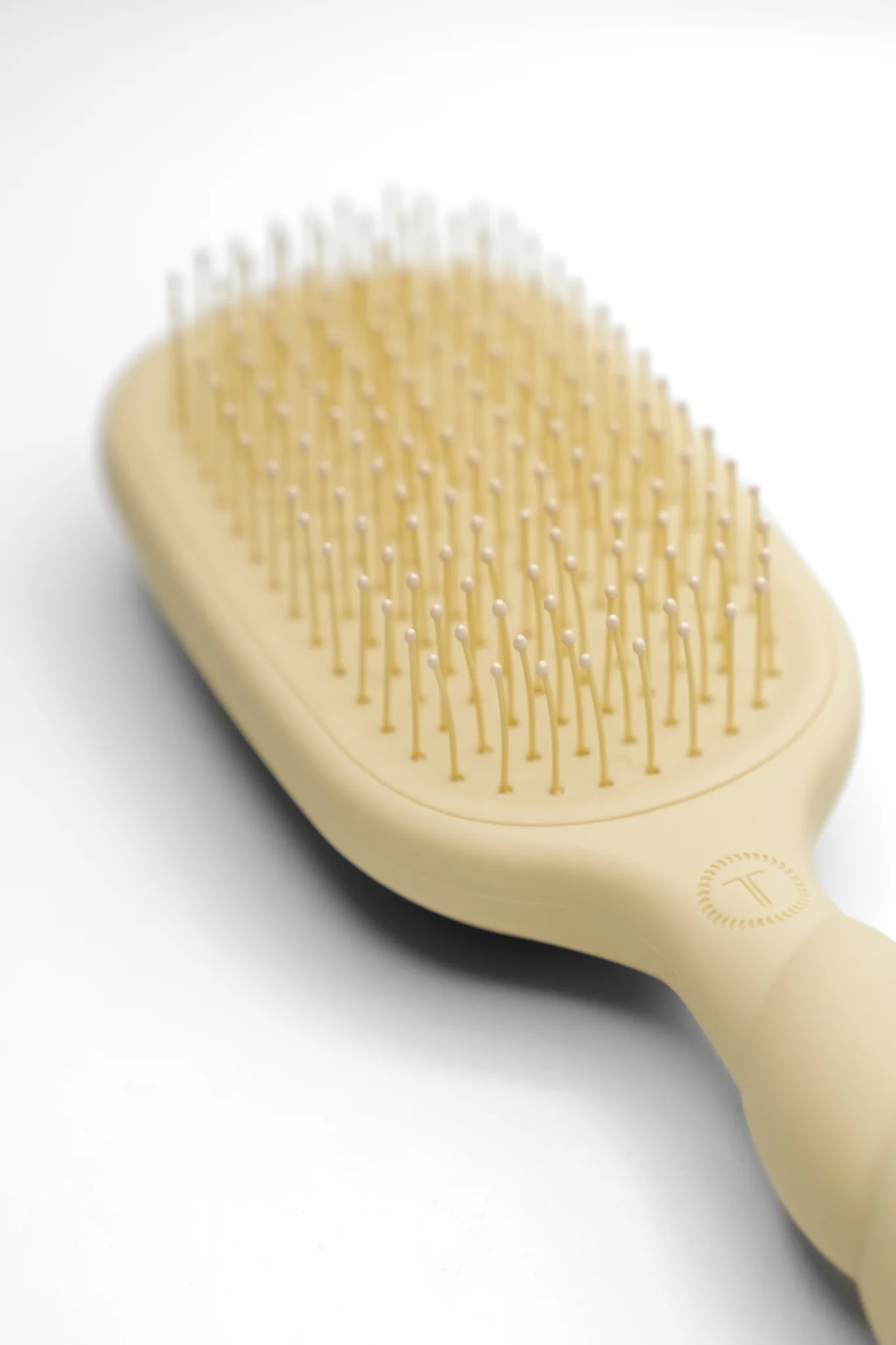 Teleties Detangler Hair Brush for Thick Hair *Final Sale* - Image 4