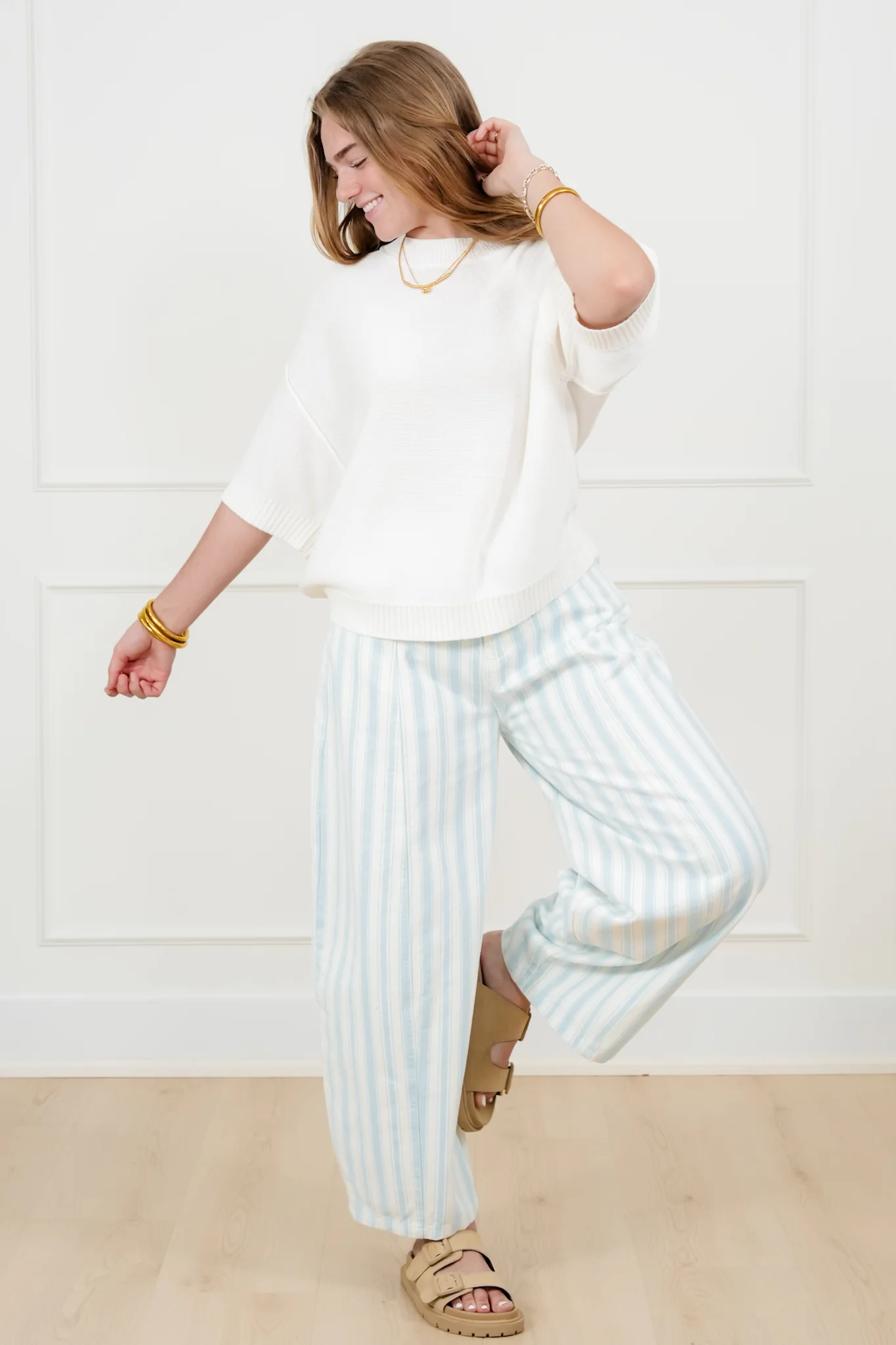 Textured Short Sleeve Round Neck Sweater Top - Image 7