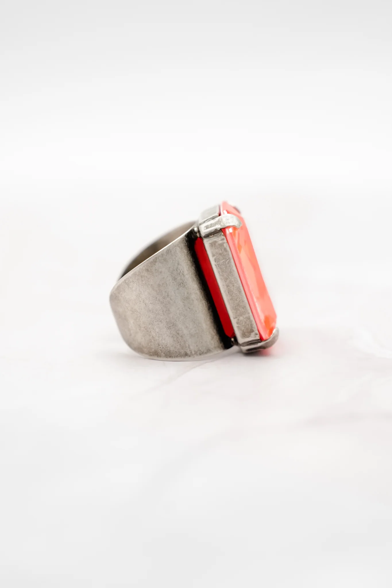 TOVA Electric Red Mini Soleil Ring in Antique Silver - Image 2